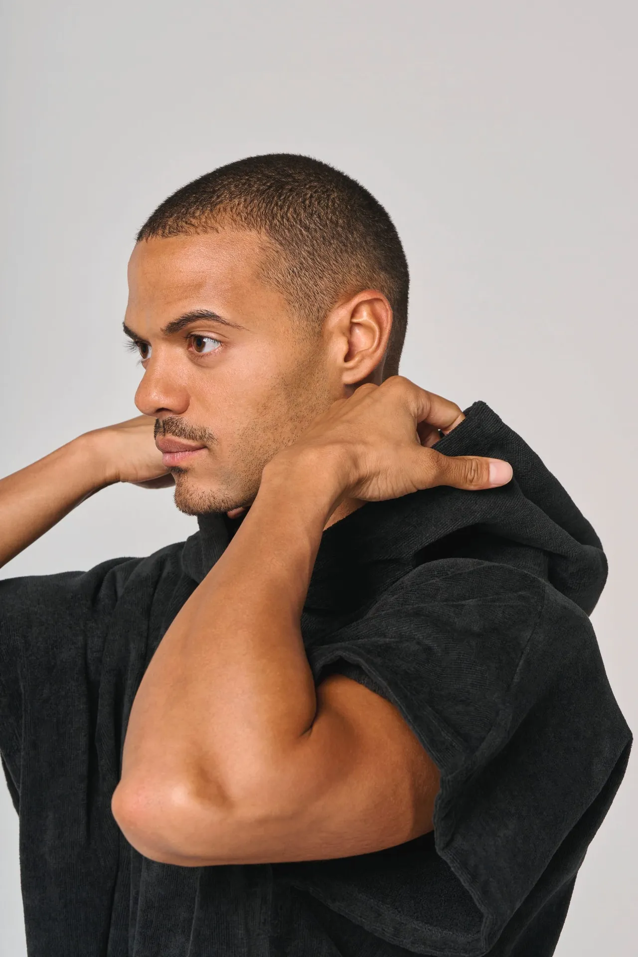 Unisex-Frottee-Poncho mit Kapuze