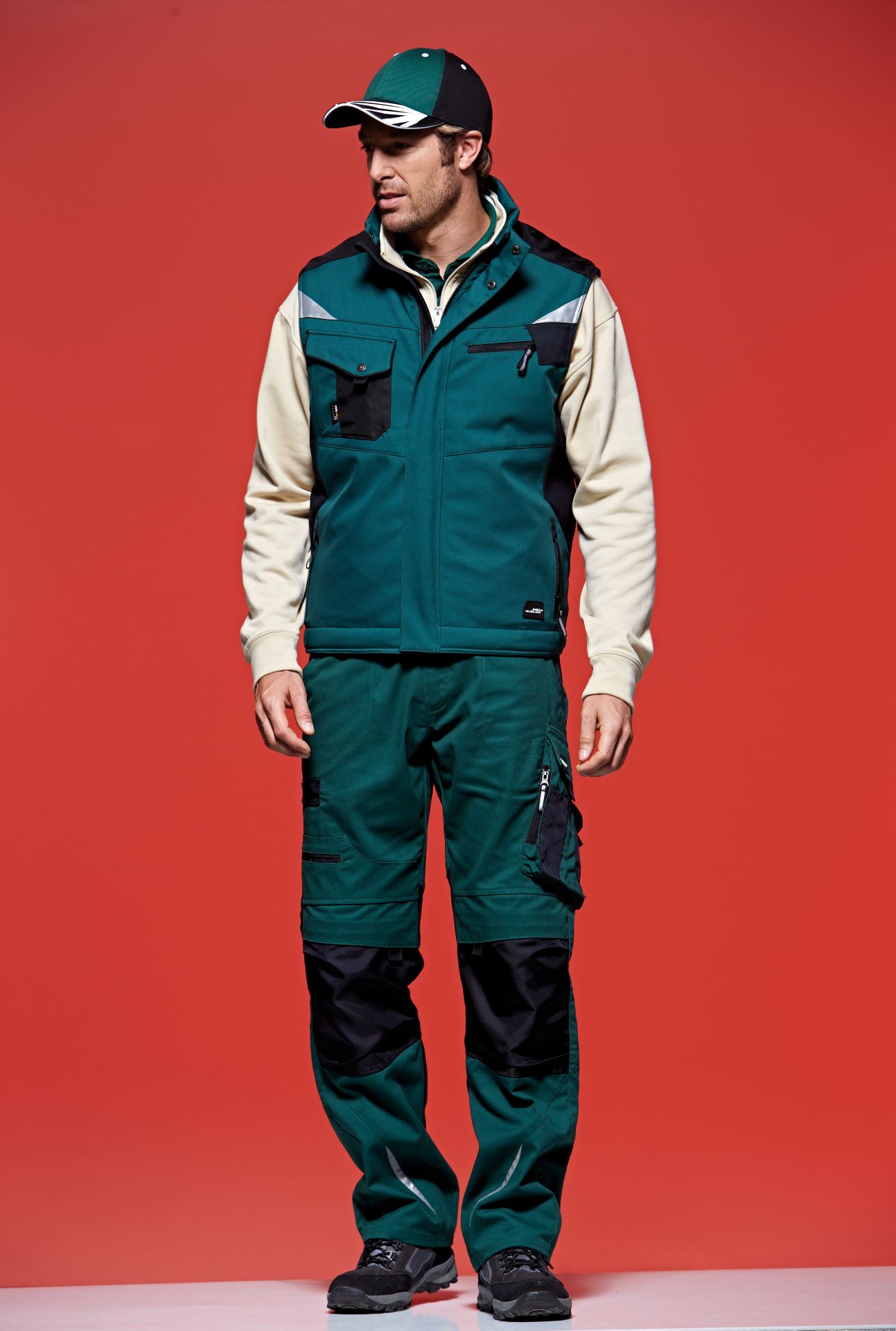 James & Nicholson JN825 – Robuste Winter Softshell-Arbeitsweste mit CORDURA®