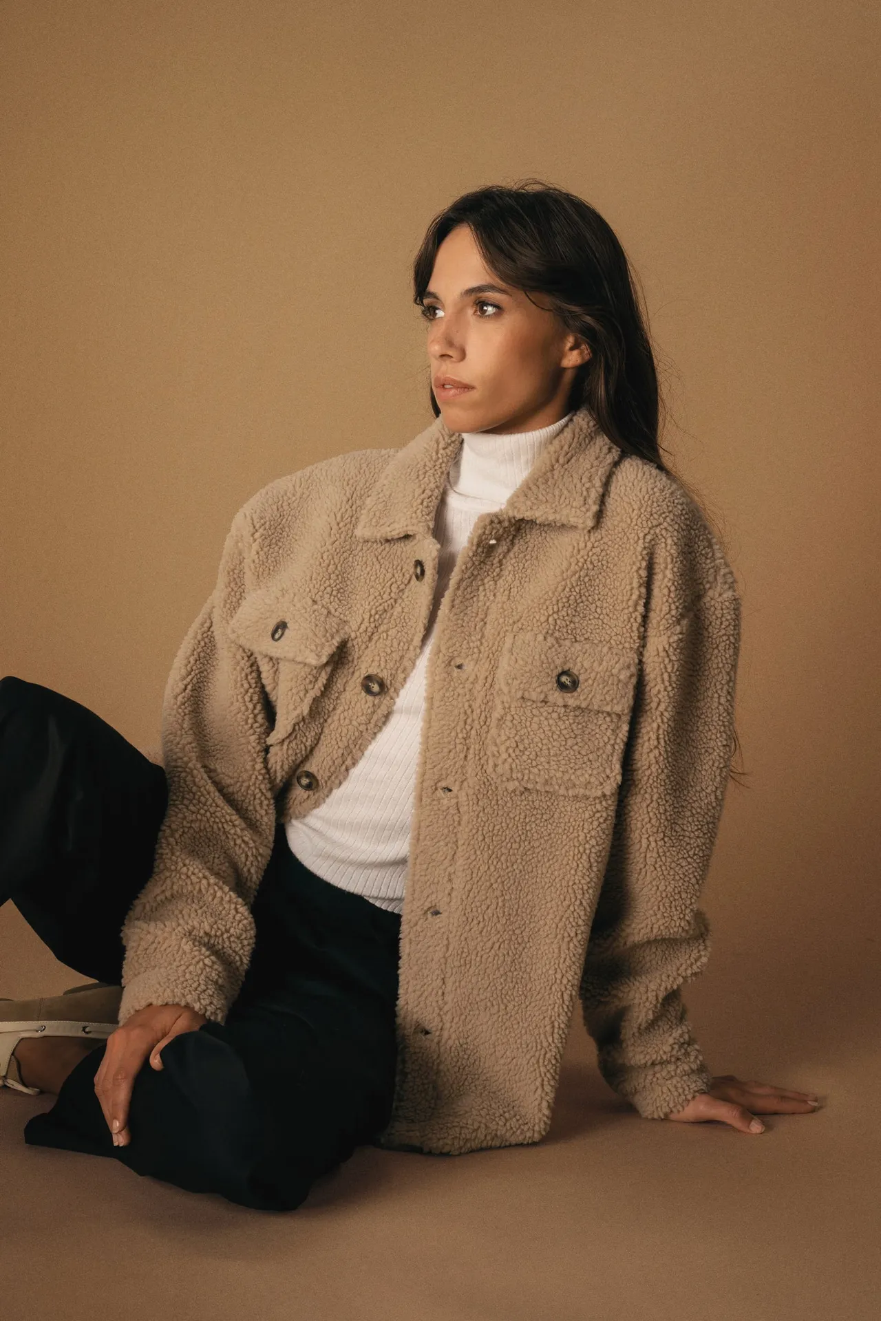 Unisex-Überhemd aus Sherpa mit überschnittenen Schultern