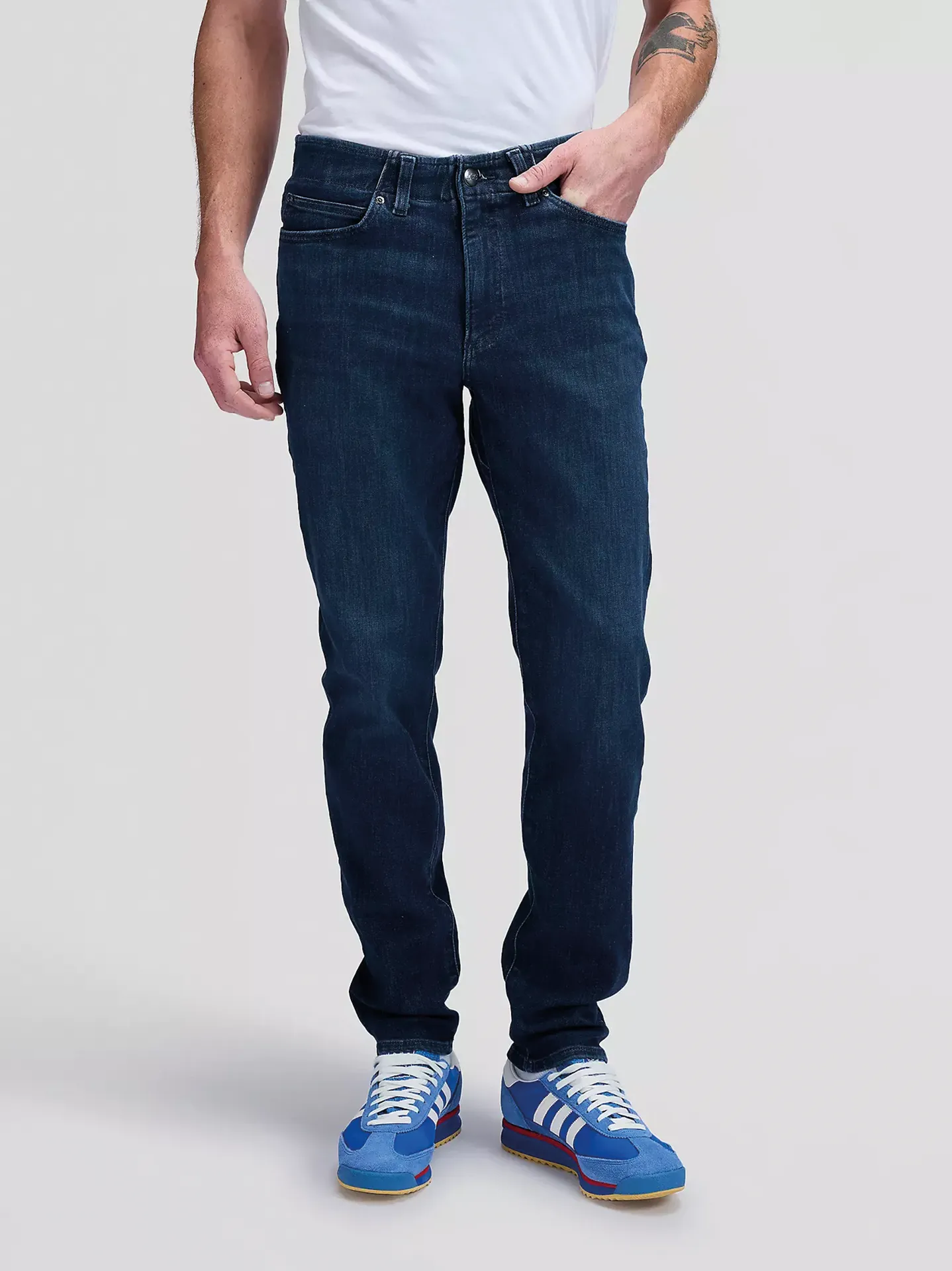 Extreme Motion Slim Fit Jeans