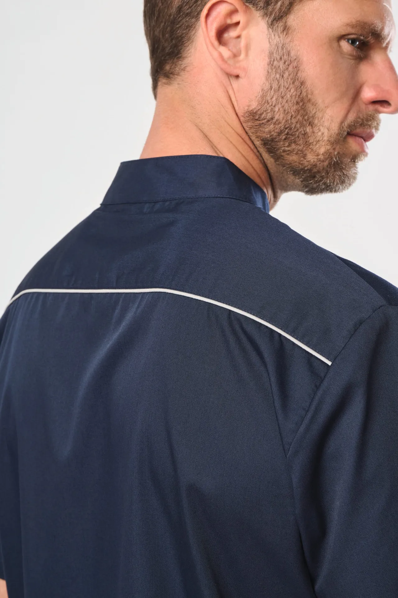 Herrenkittel aus Baumwollpolyester mit Druckknöpfen