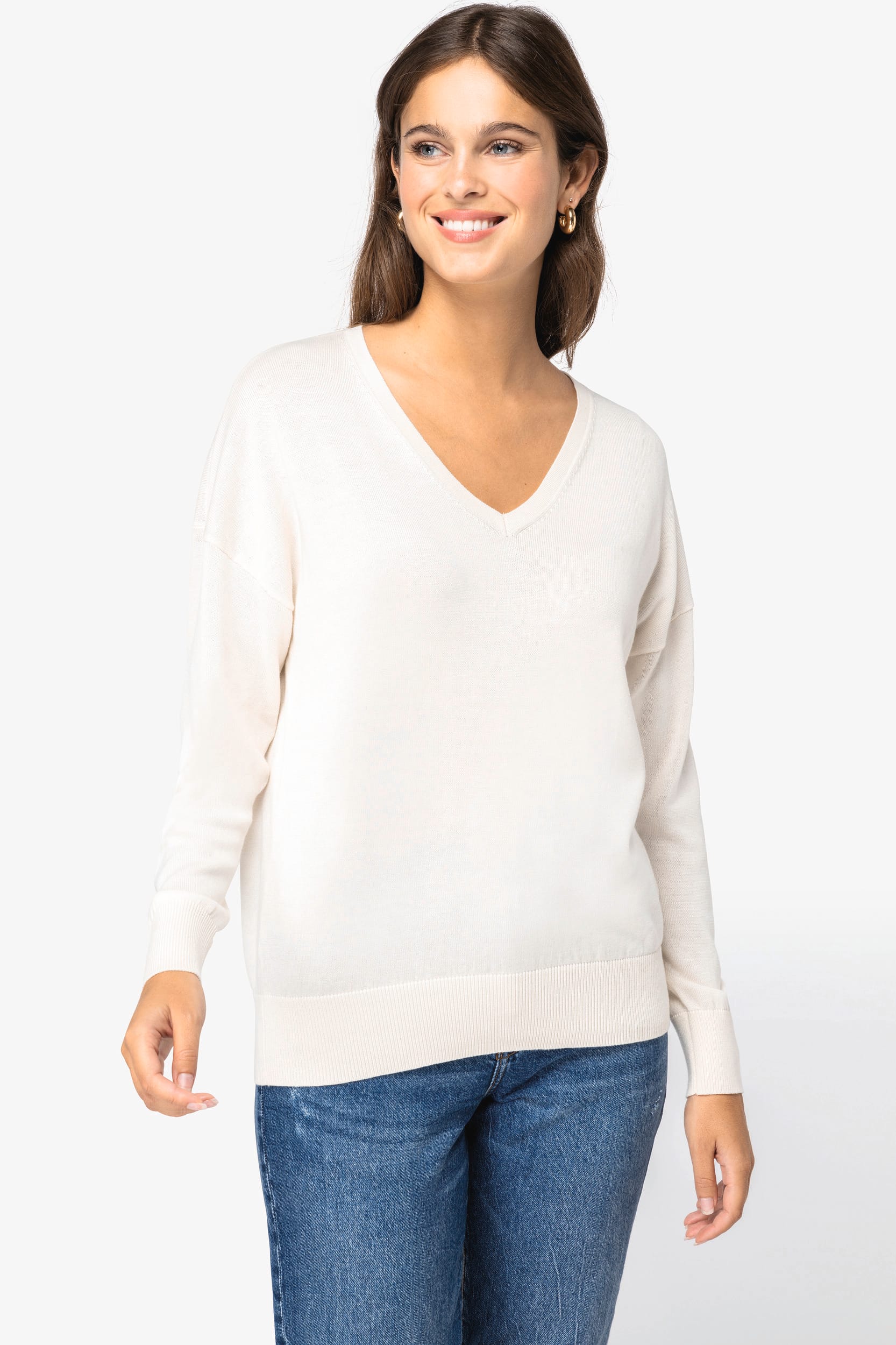 Umweltfreundlicher Damenpullover mit V-Ausschnitt aus Lyocell Umweltfreundlicher Damenpullover mit V-Ausschnitt aus Lyocell