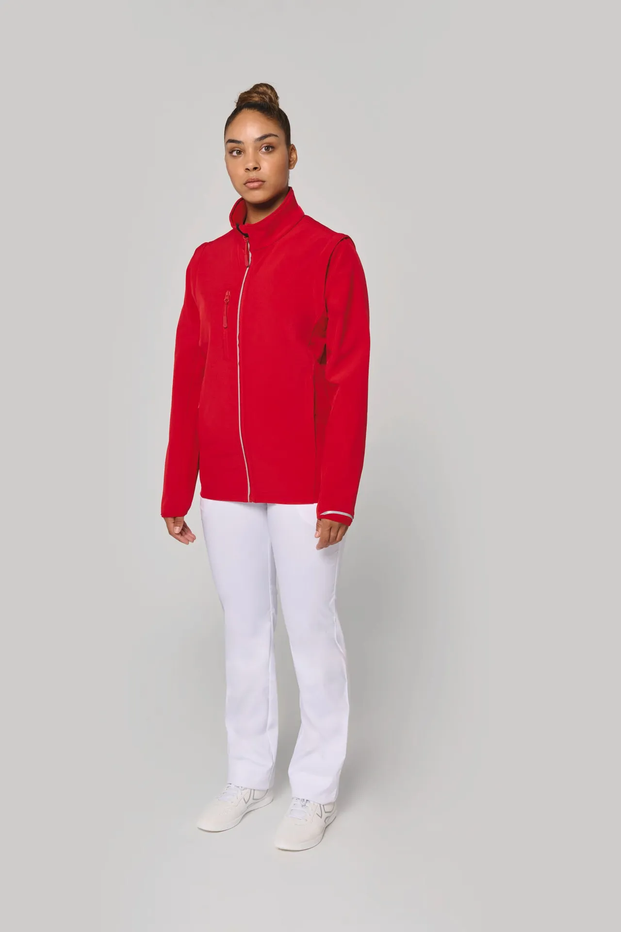 Softshelljacke mit abnehmbaren Ärmeln