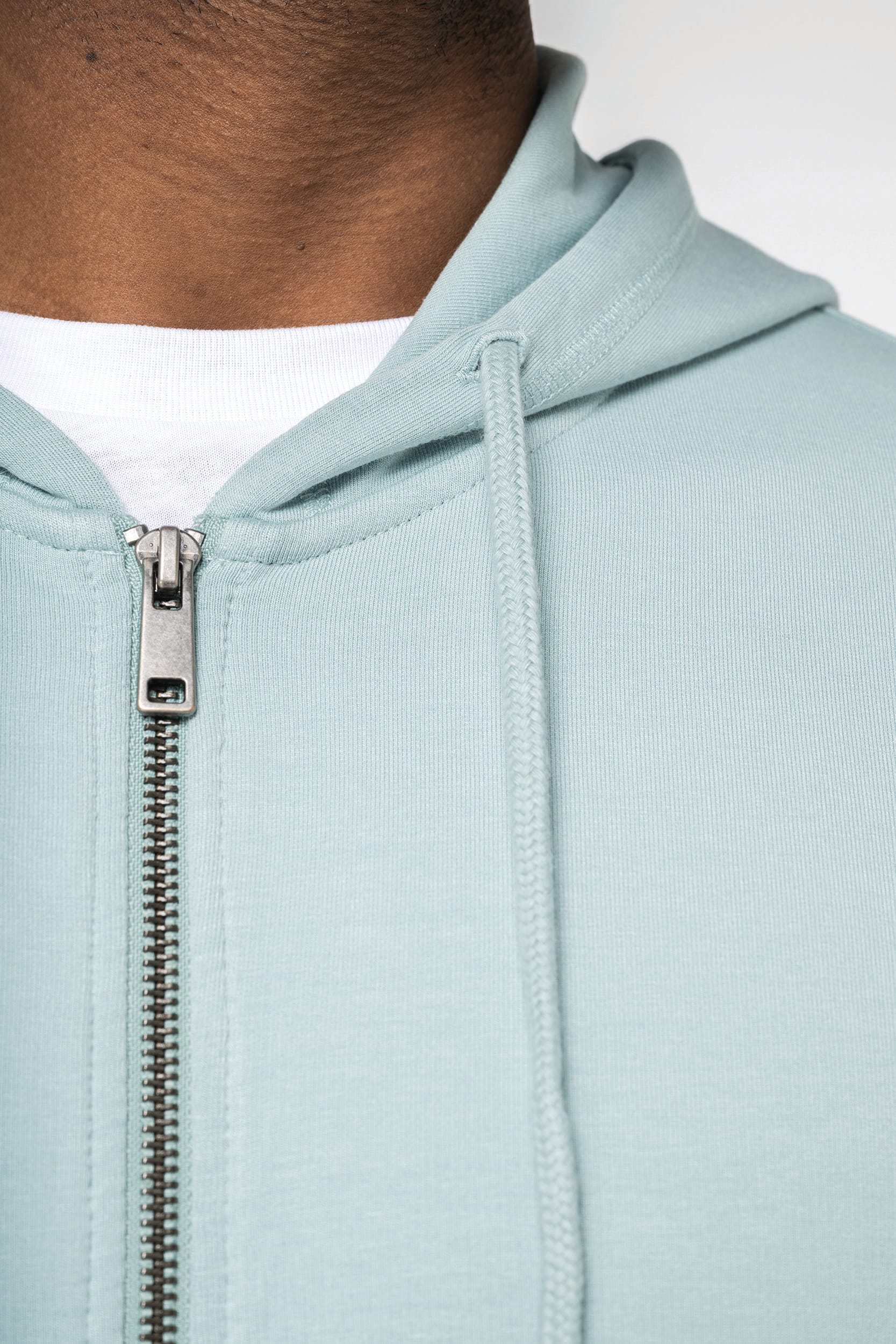 Herren-Kapuzensweatshirt mit Reissverschluss Herren-Kapuzensweatshirt mit Reissverschluss