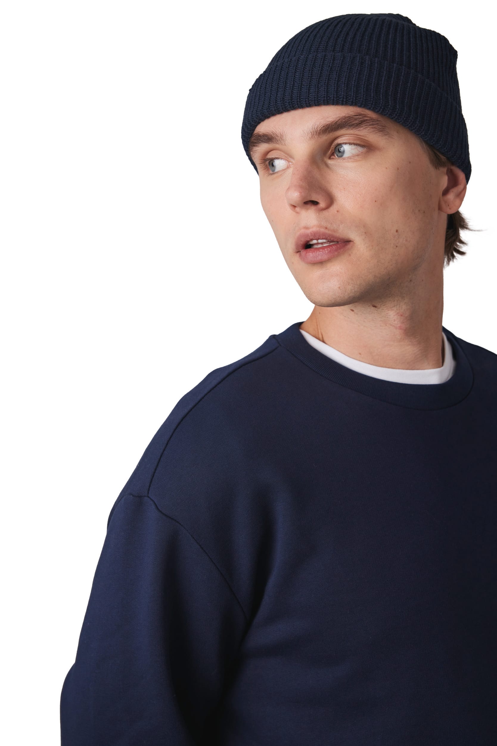 Mütze im Marine-Stil