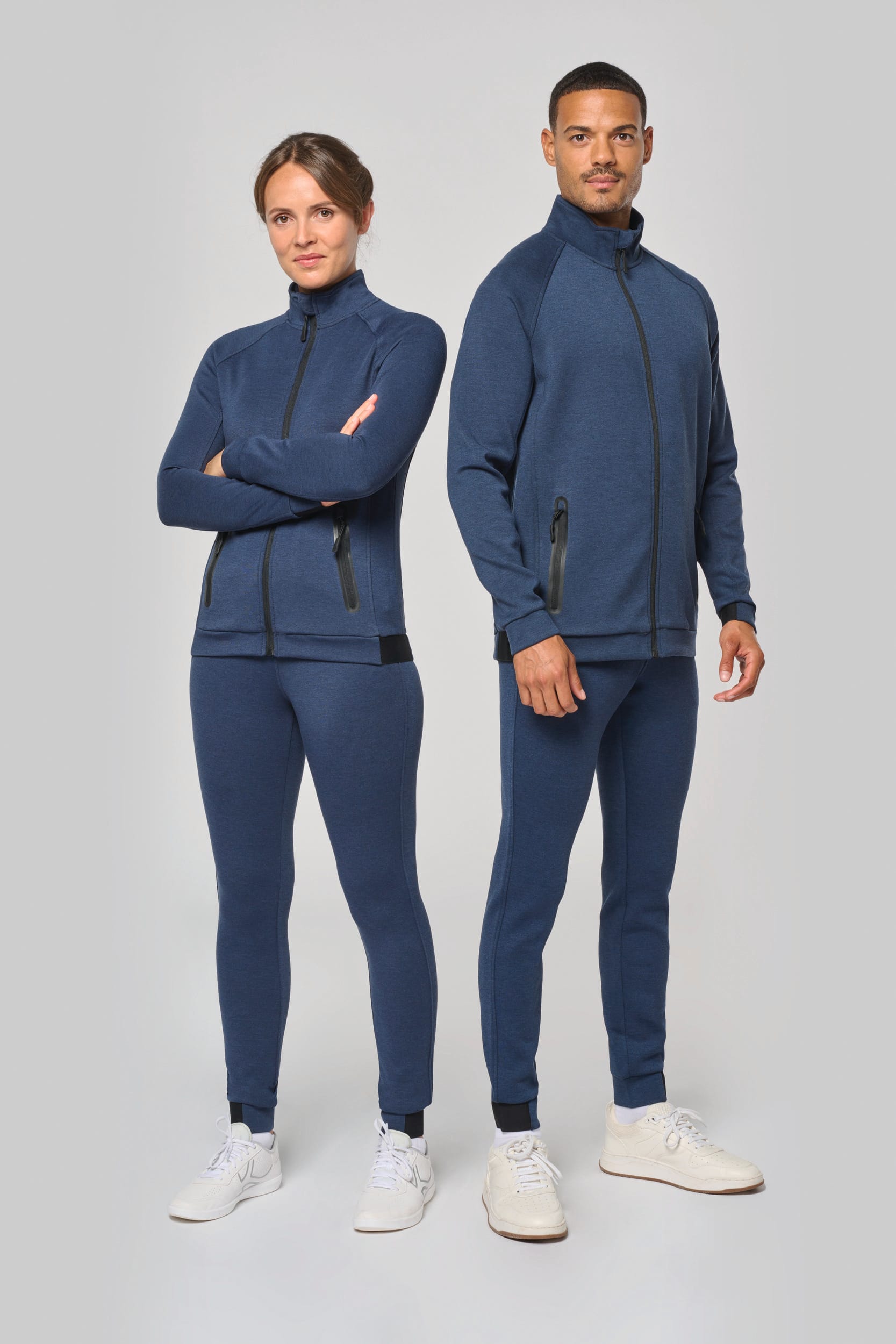 Damenjacke mit hochgeschlossenem Kragen