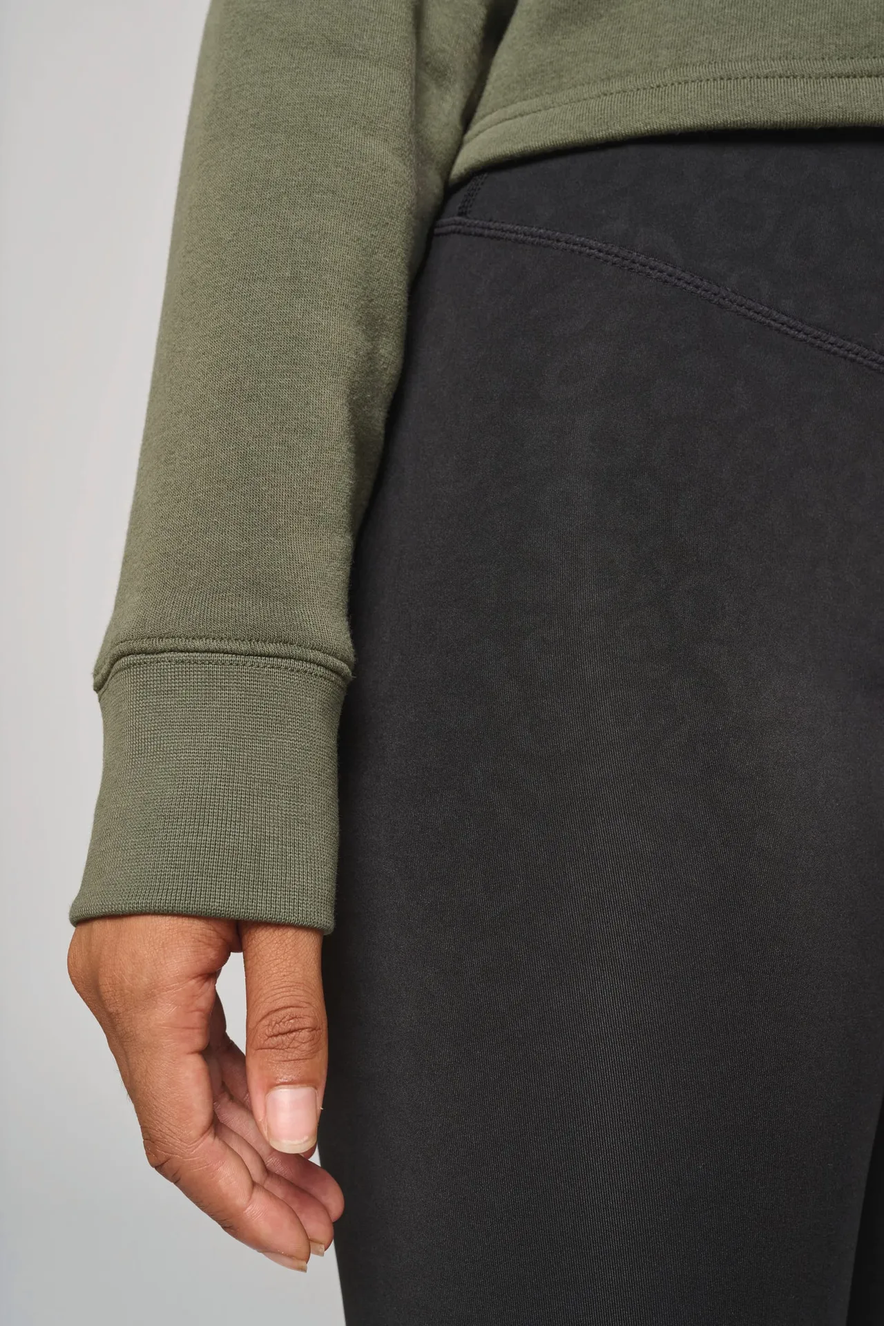 Damen Cropped-Sweatshirt mit Rundhalsausschnitt