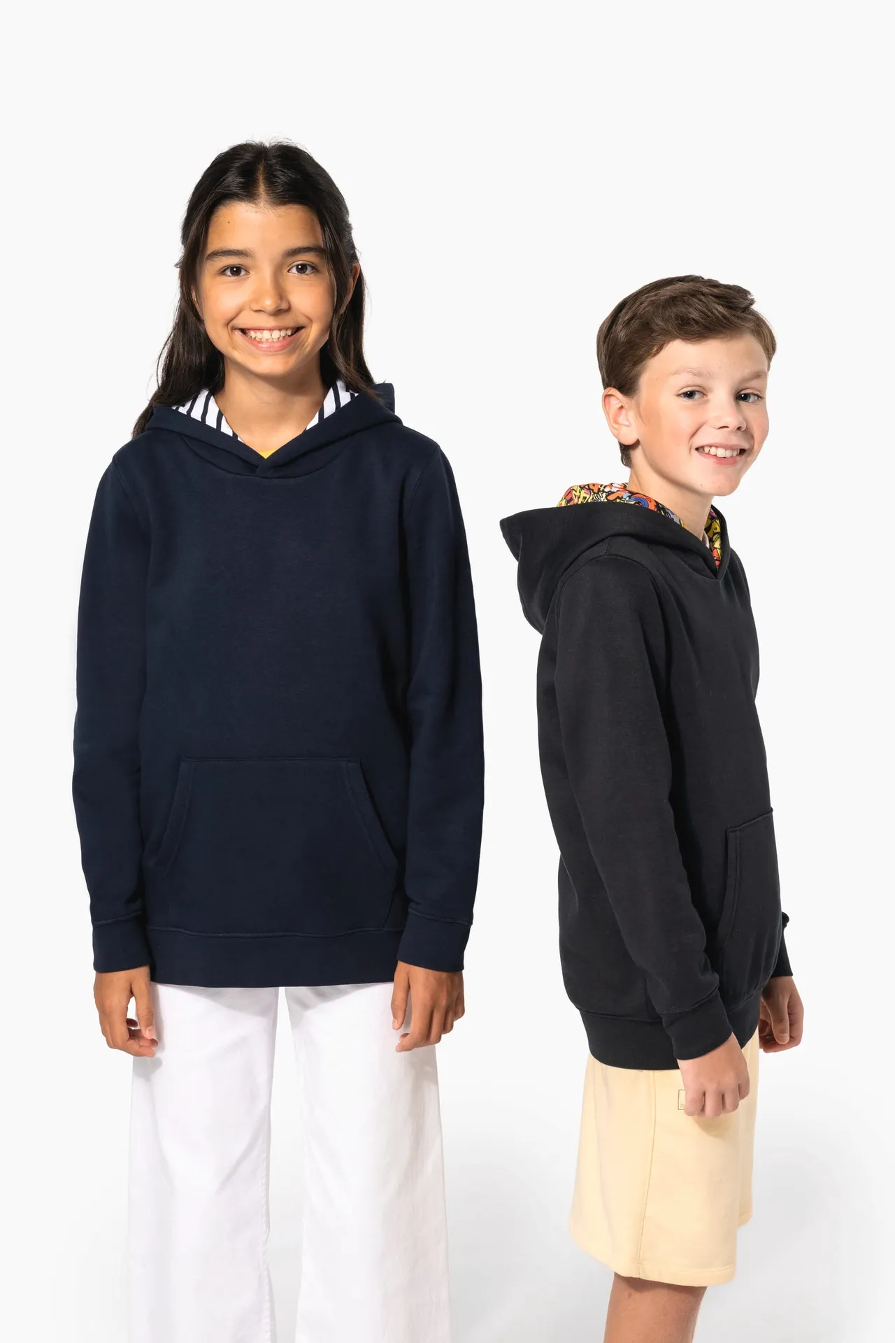 Kapuzensweatshirt mit kontrastfarbener Kapuze und Motiven für Kinder