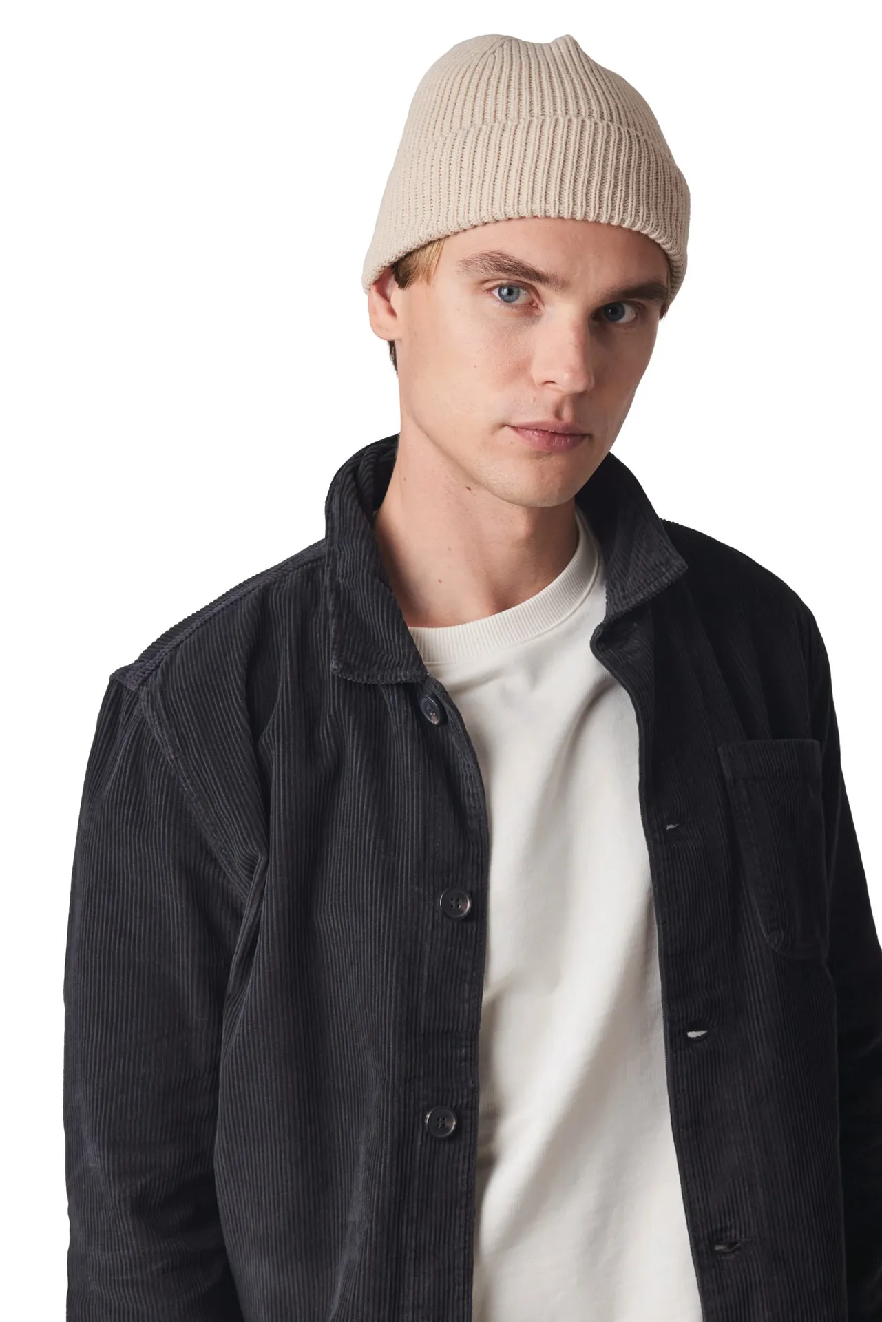 Gerippte Mütze mit Umschlag