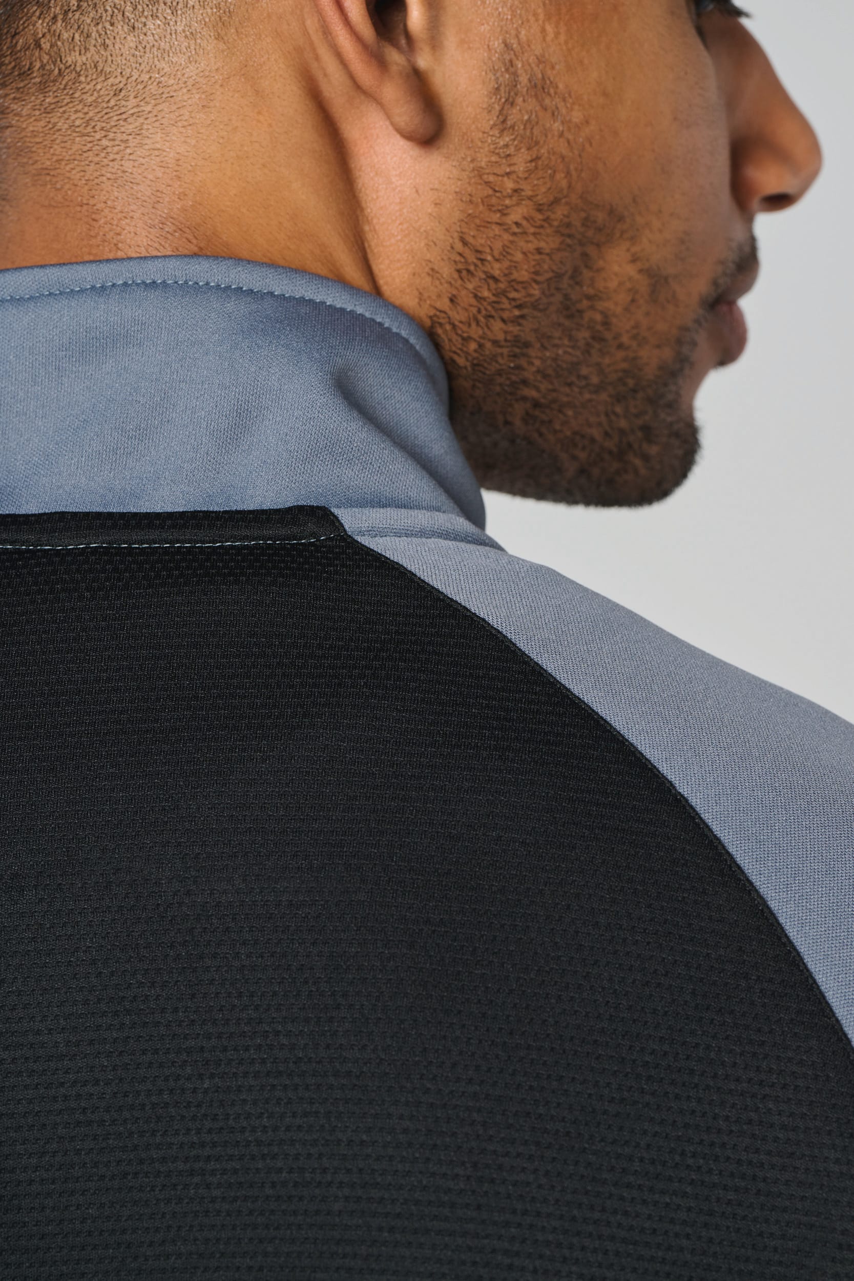 Unisex Trainings-Sweatshirt mit 1/4 Reißverschluss