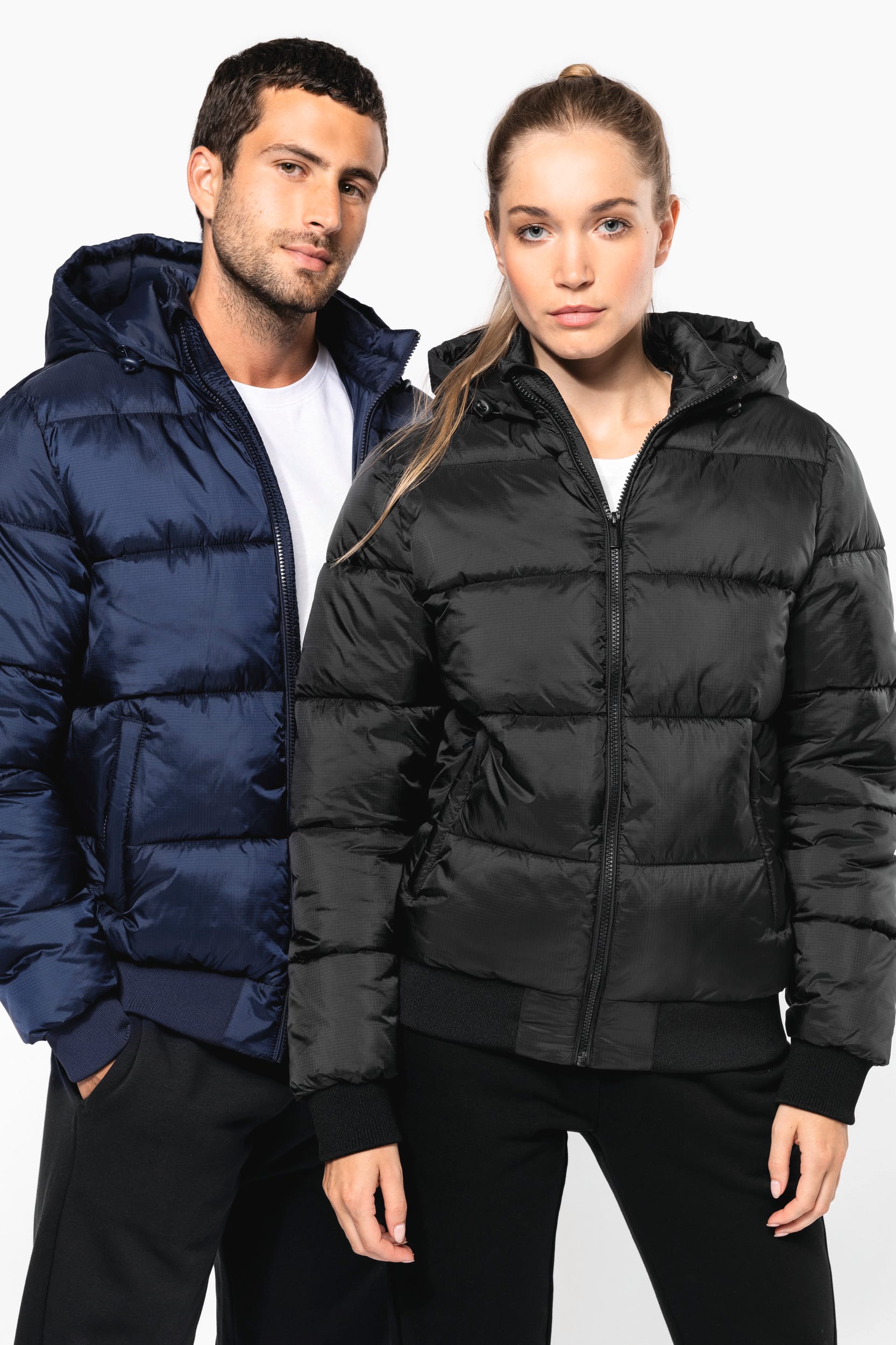 Recycelte Unisex-Ripstop-Jacke mit Kapuze Recycelte Unisex-Ripstop-Jacke mit Kapuze