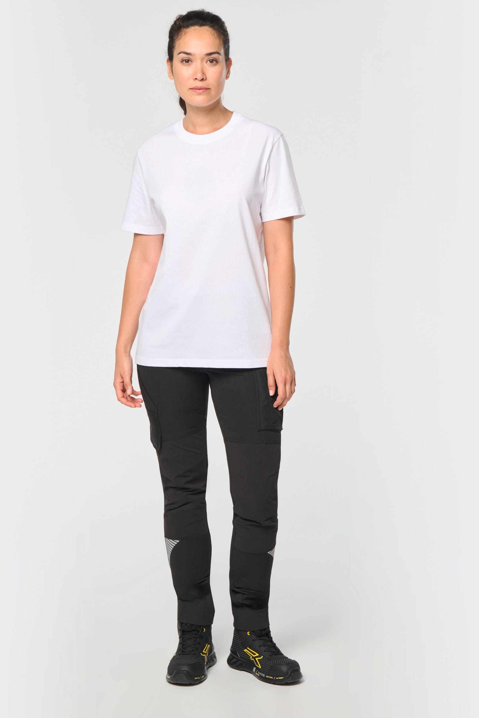 Recycelte Stretchhose mit mehreren Taschen