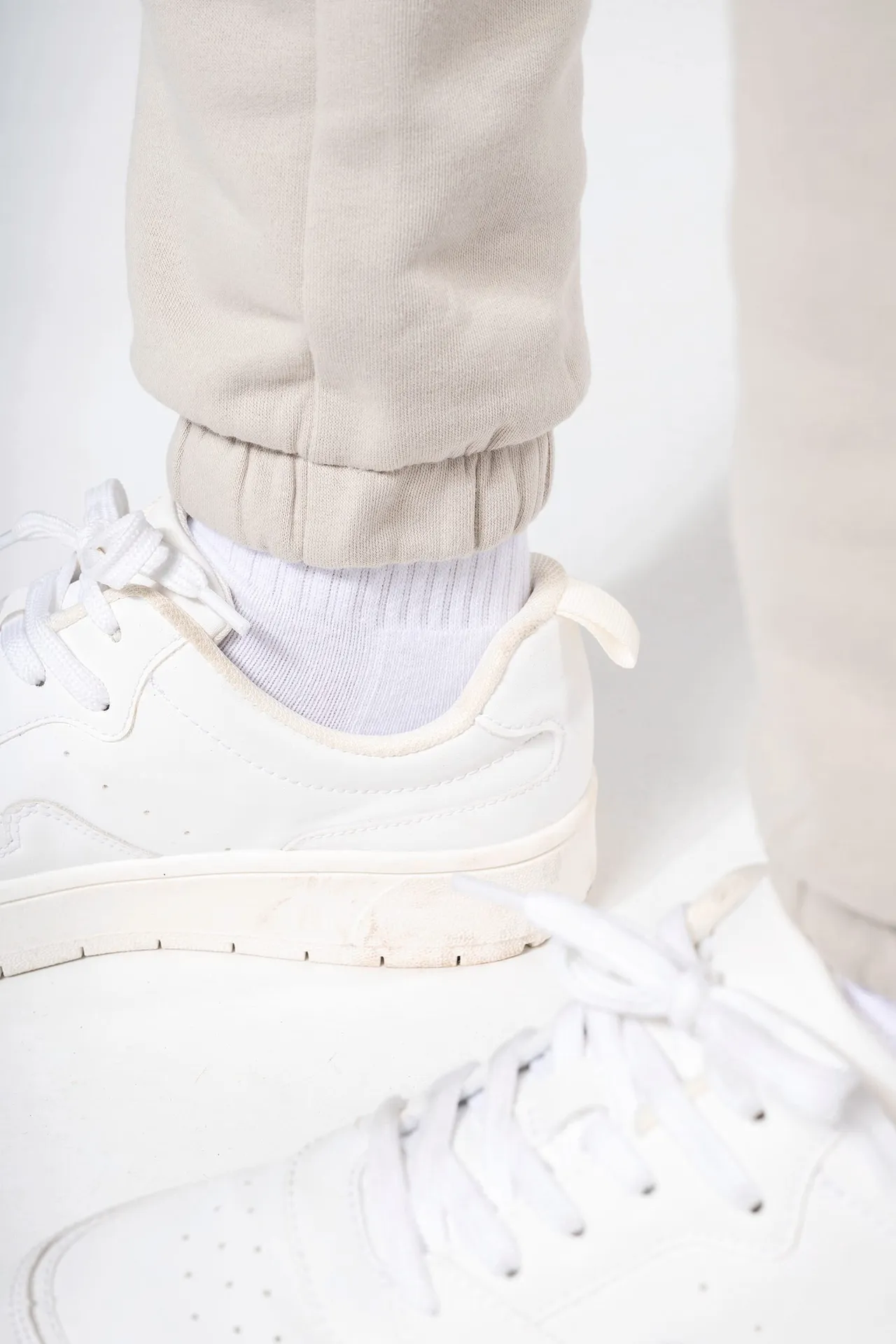 UMWELTFREUNDLICHE JOGGINGSHOSE