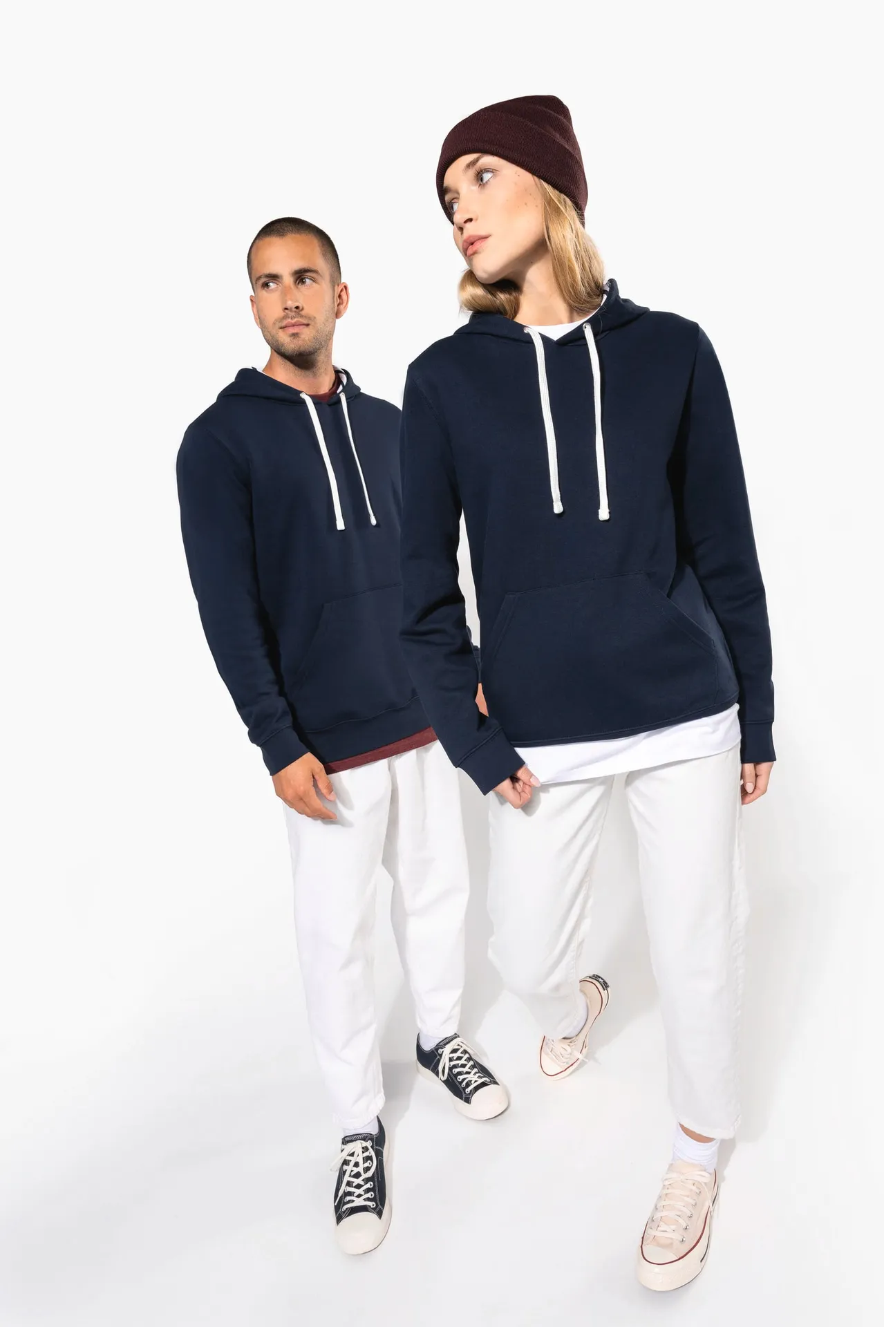 Unisex-Kapuzensweatshirt mit kontrastfarbener Kapuze und Motiven