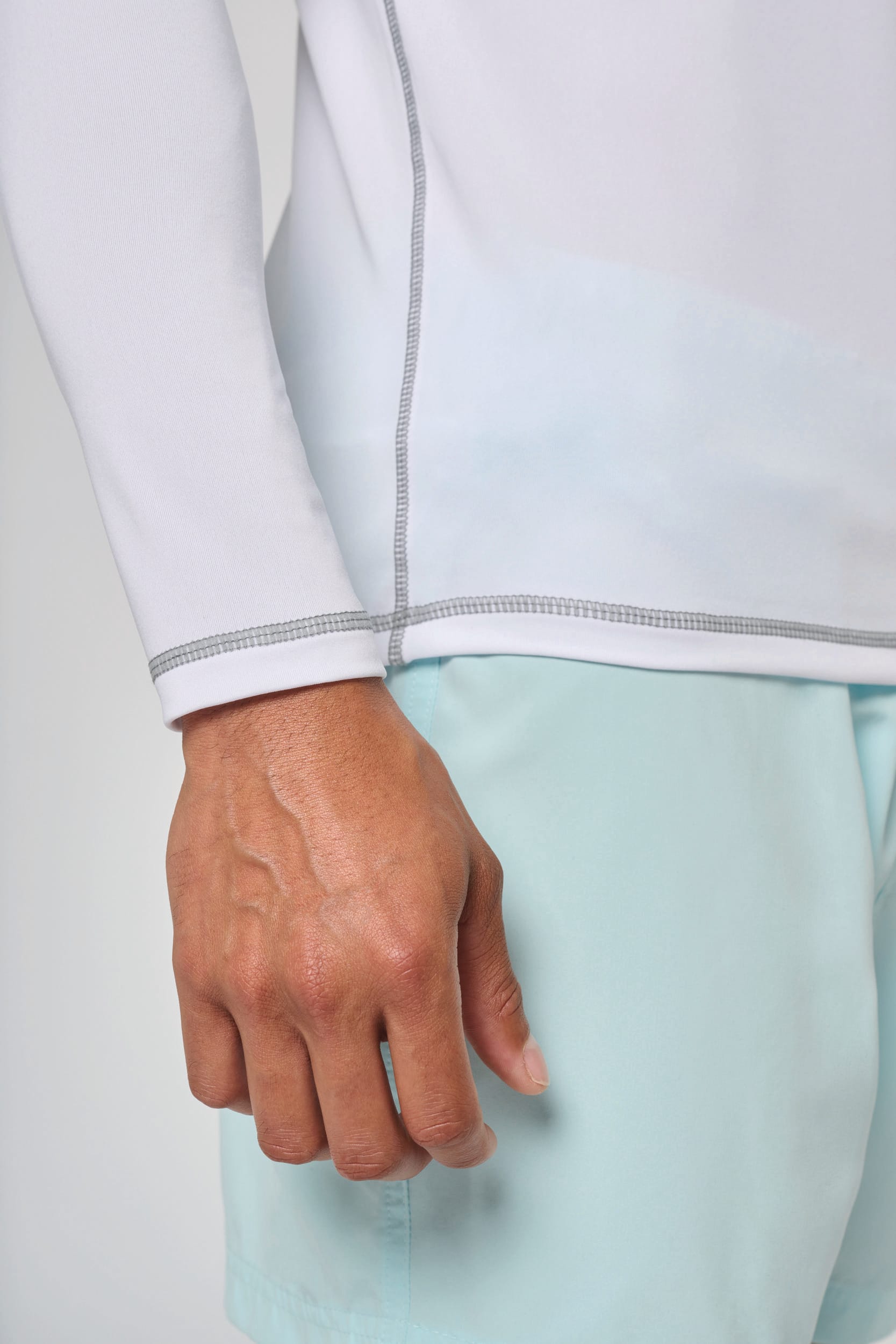 Herren-Funktionsshirt mit langen Ärmeln und UV-Schutz
