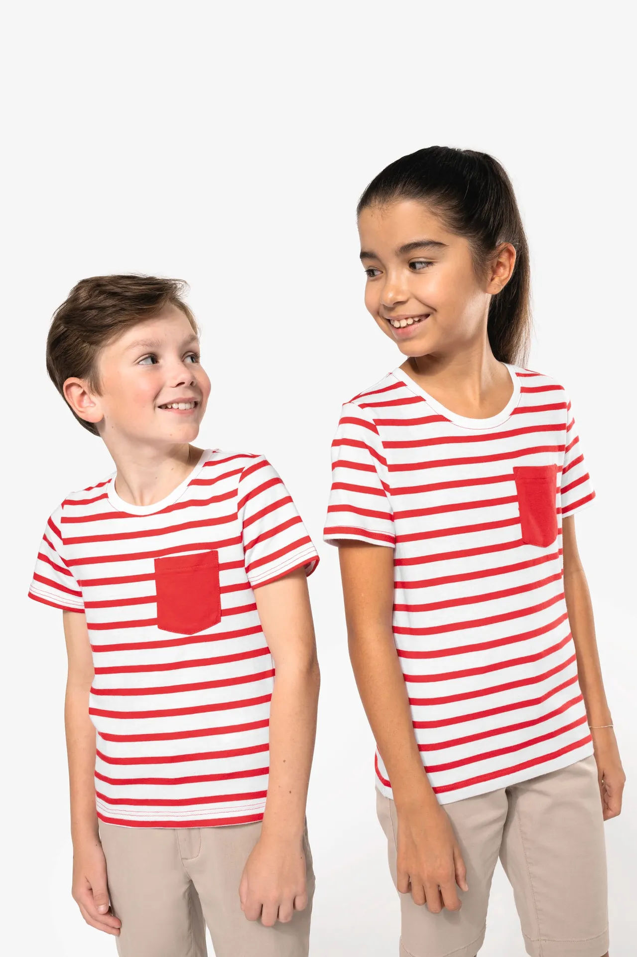Gestreiftes Kurzarm-T-Shirt mit Tasche für Kinder im Marine-Stil