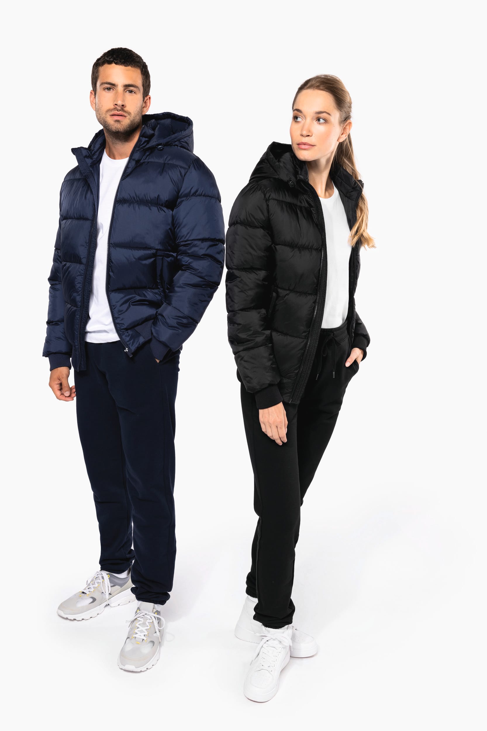 Recycelte Unisex-Ripstop-Jacke mit Kapuze Recycelte Unisex-Ripstop-Jacke mit Kapuze