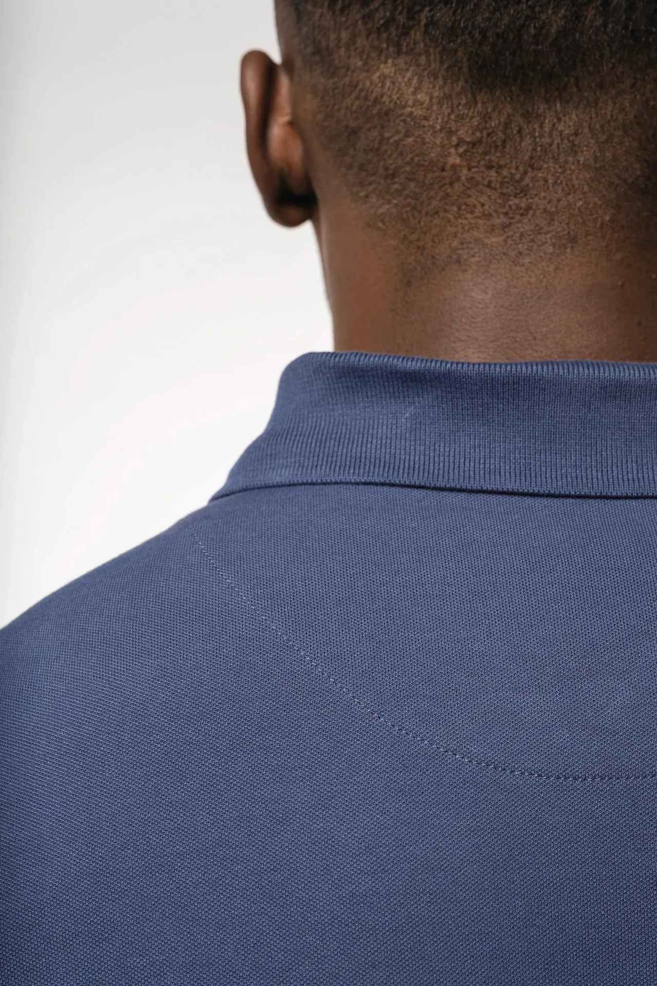 Kurzarm-Polohemd für Herren. Aus Baumwollpiqué