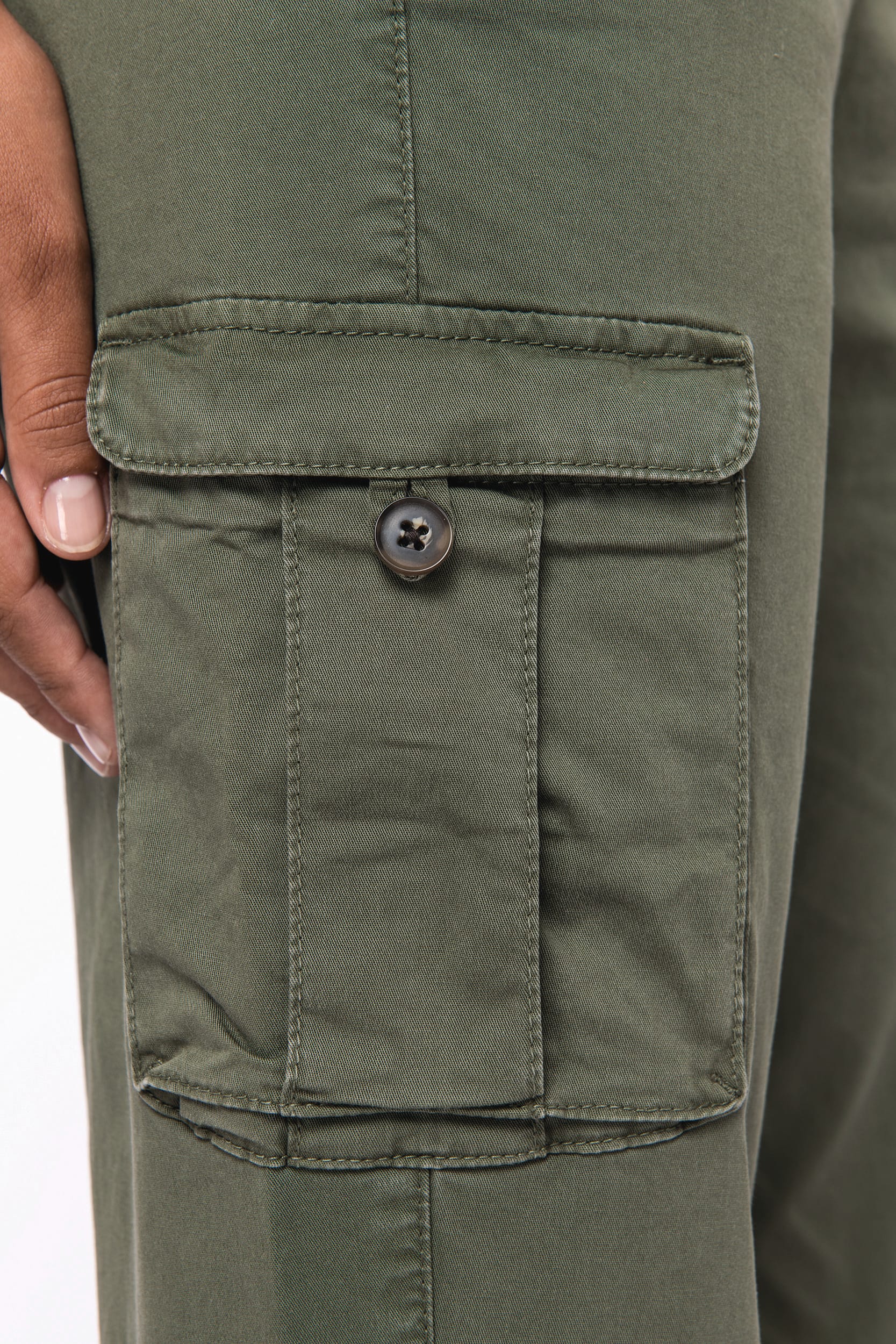 Umweltfreundliche ausgewaschene Cargohose für Damen