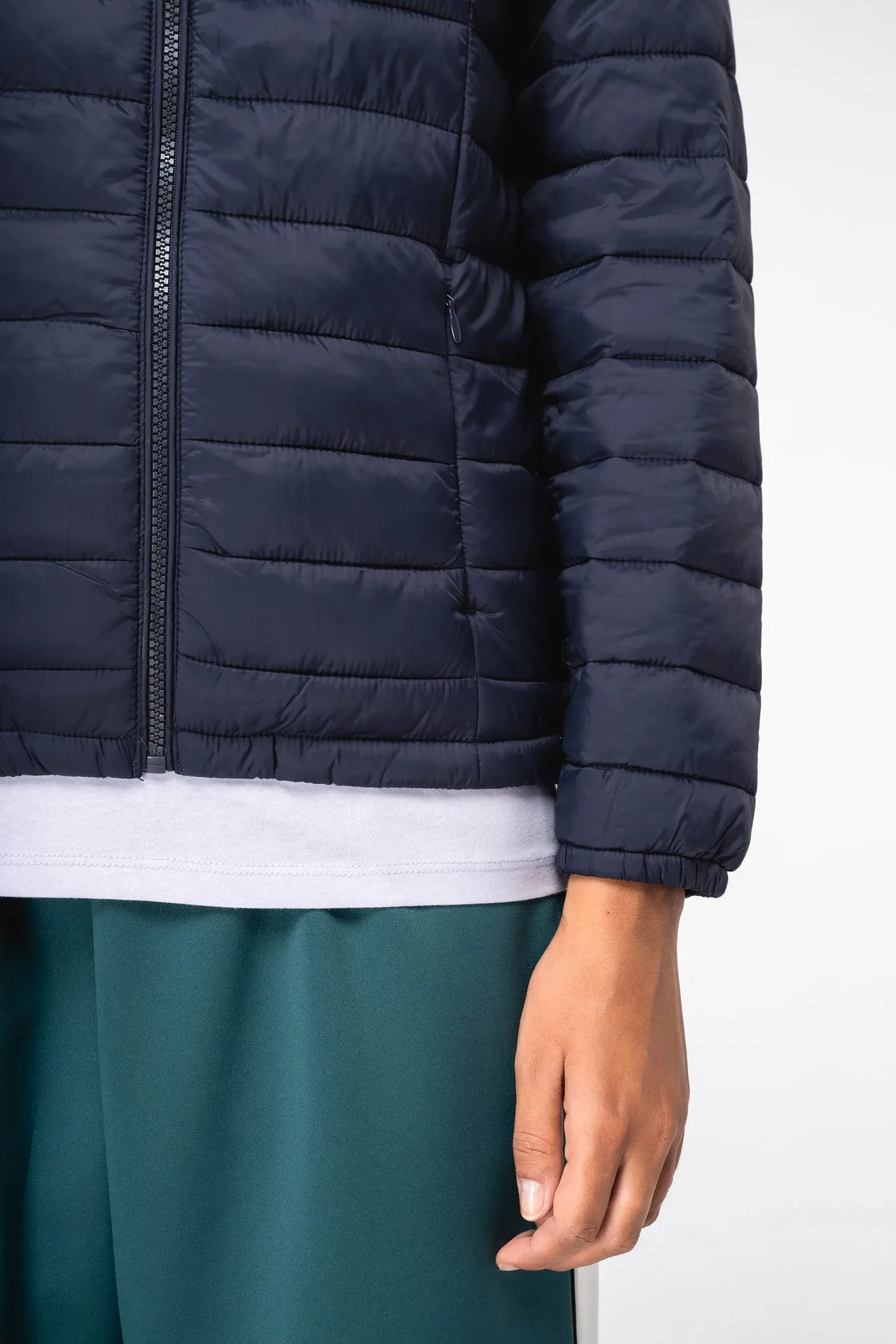 Leichte umweltfreundliche Damen Steppjacke