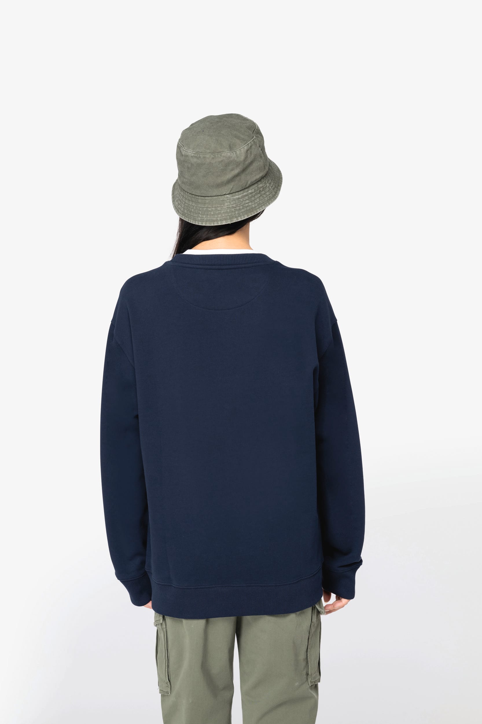 Umweltfreundliches Unisex Sweatshirt mit Rundhalsausschnitt und hängenden Schultern aus French Terry