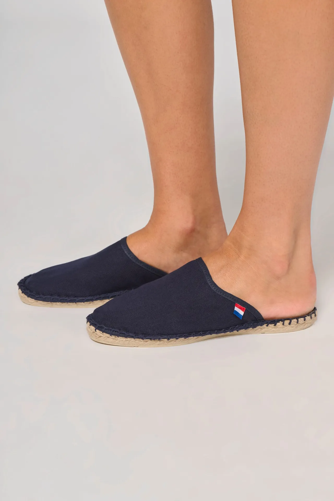 Mule im Espadrille-Stil