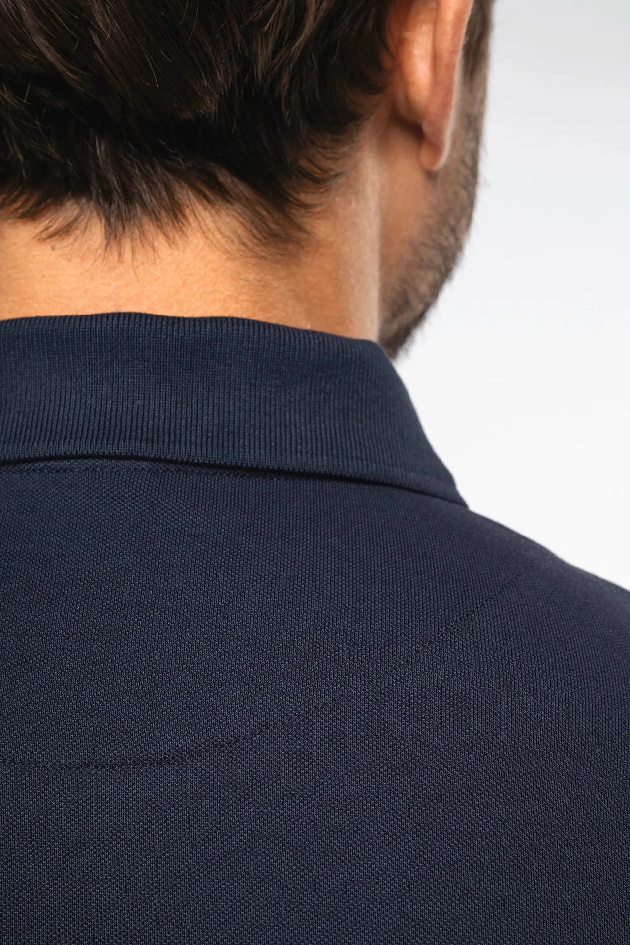 Kurzarm-Polohemd für Herren. Aus Baumwollpiqué