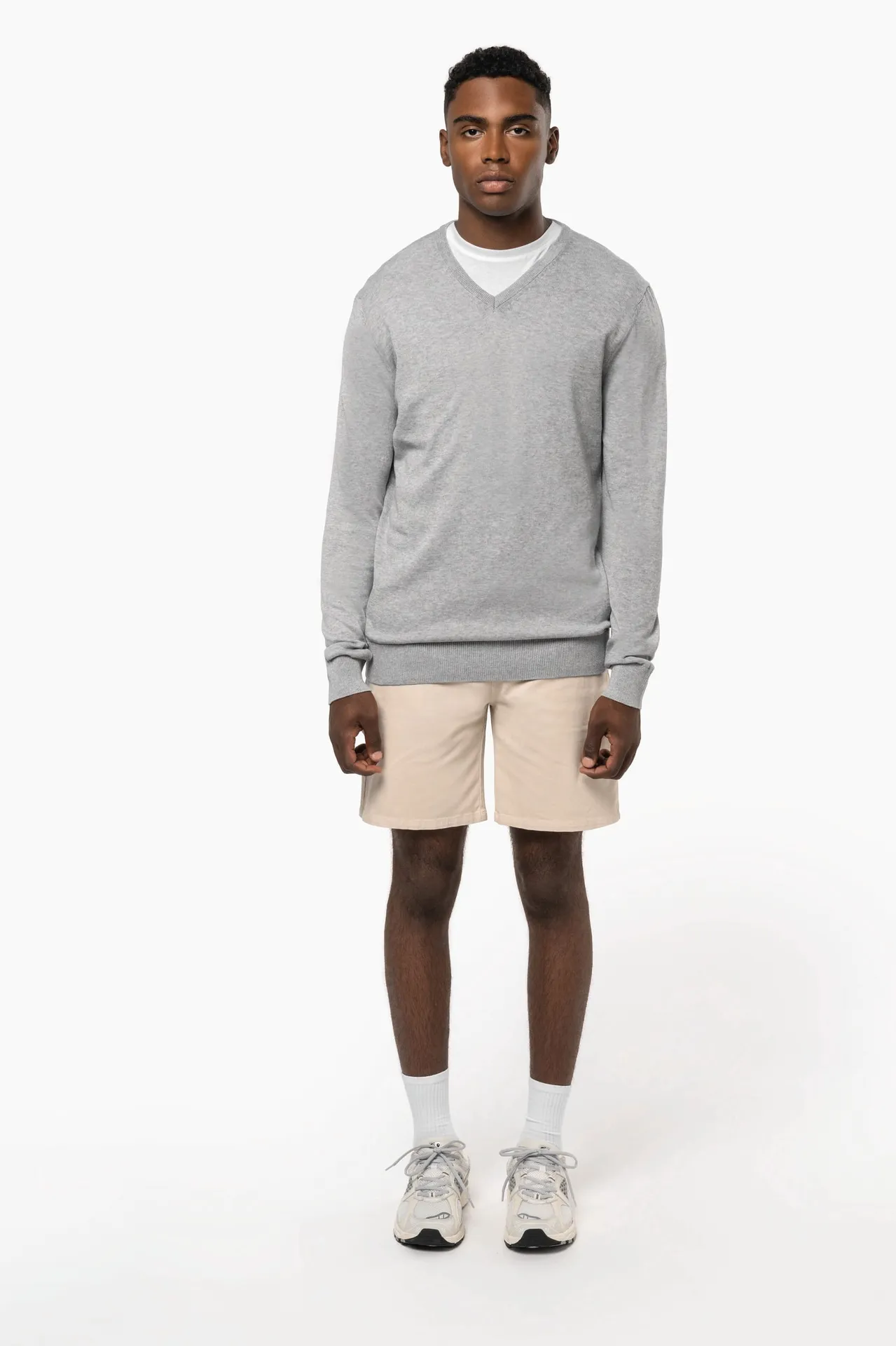 Umweltfreundlicher Herrenpullover mit V-Ausschnitt