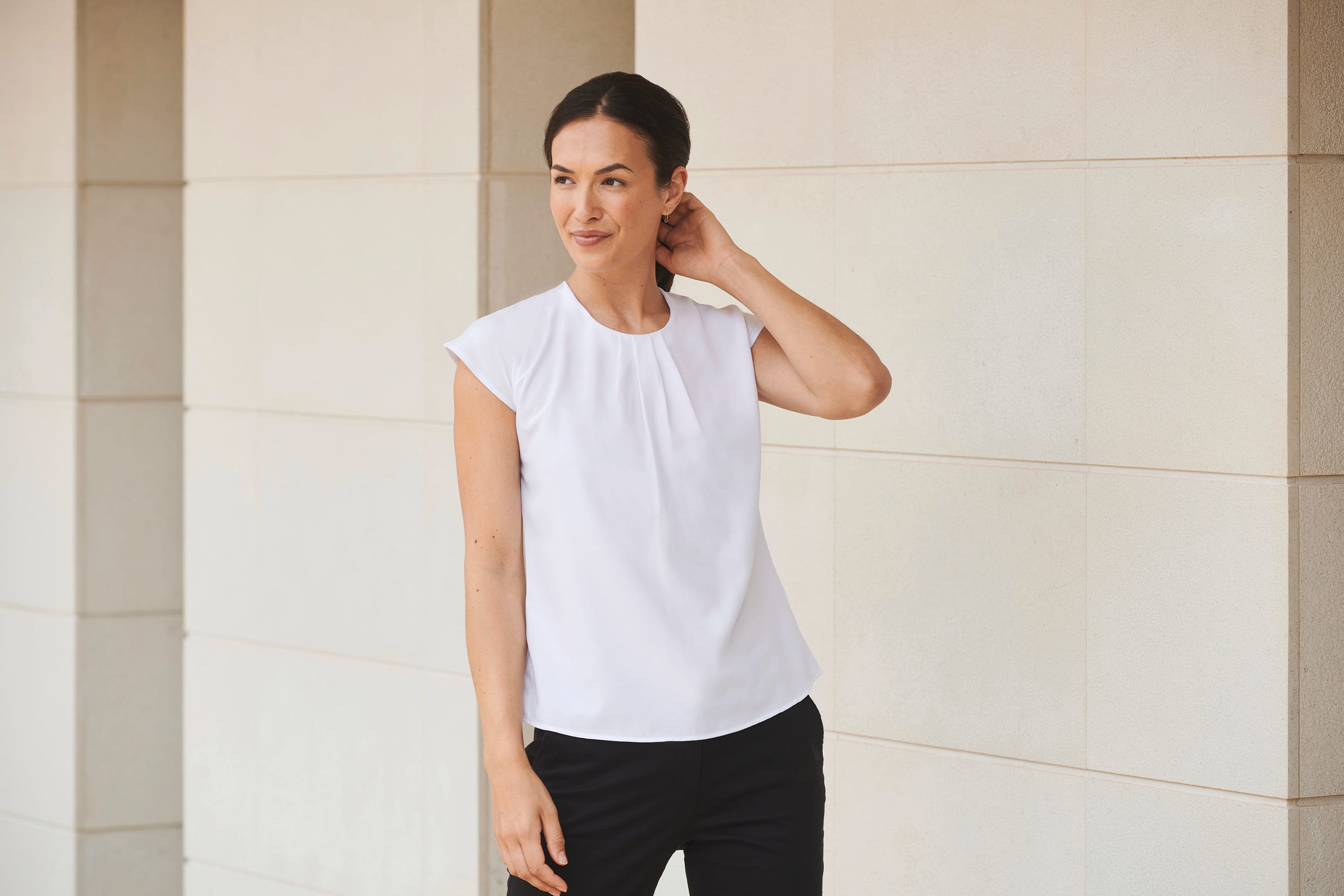 Ladies' pleat front blouse