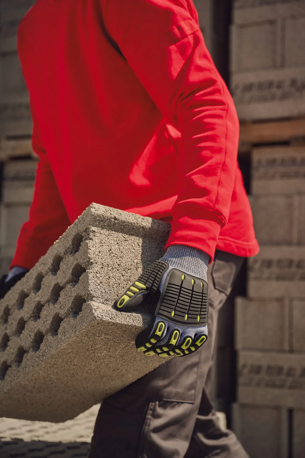 Handschuhe zum Schutz gegen Schnittverletzungen und Stößen