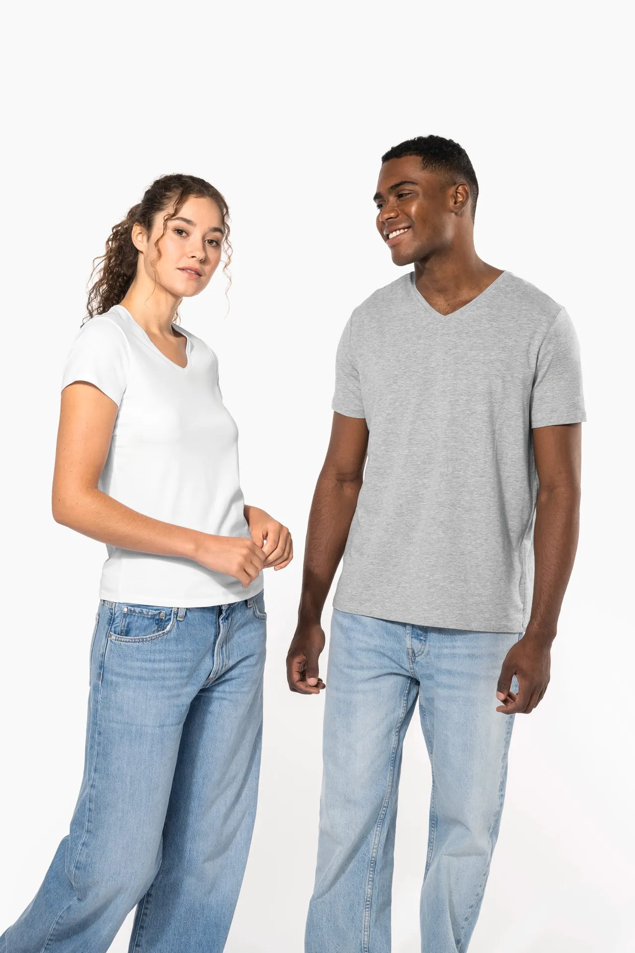 Kurzarm-T-Shirt mit V-Ausschnitt