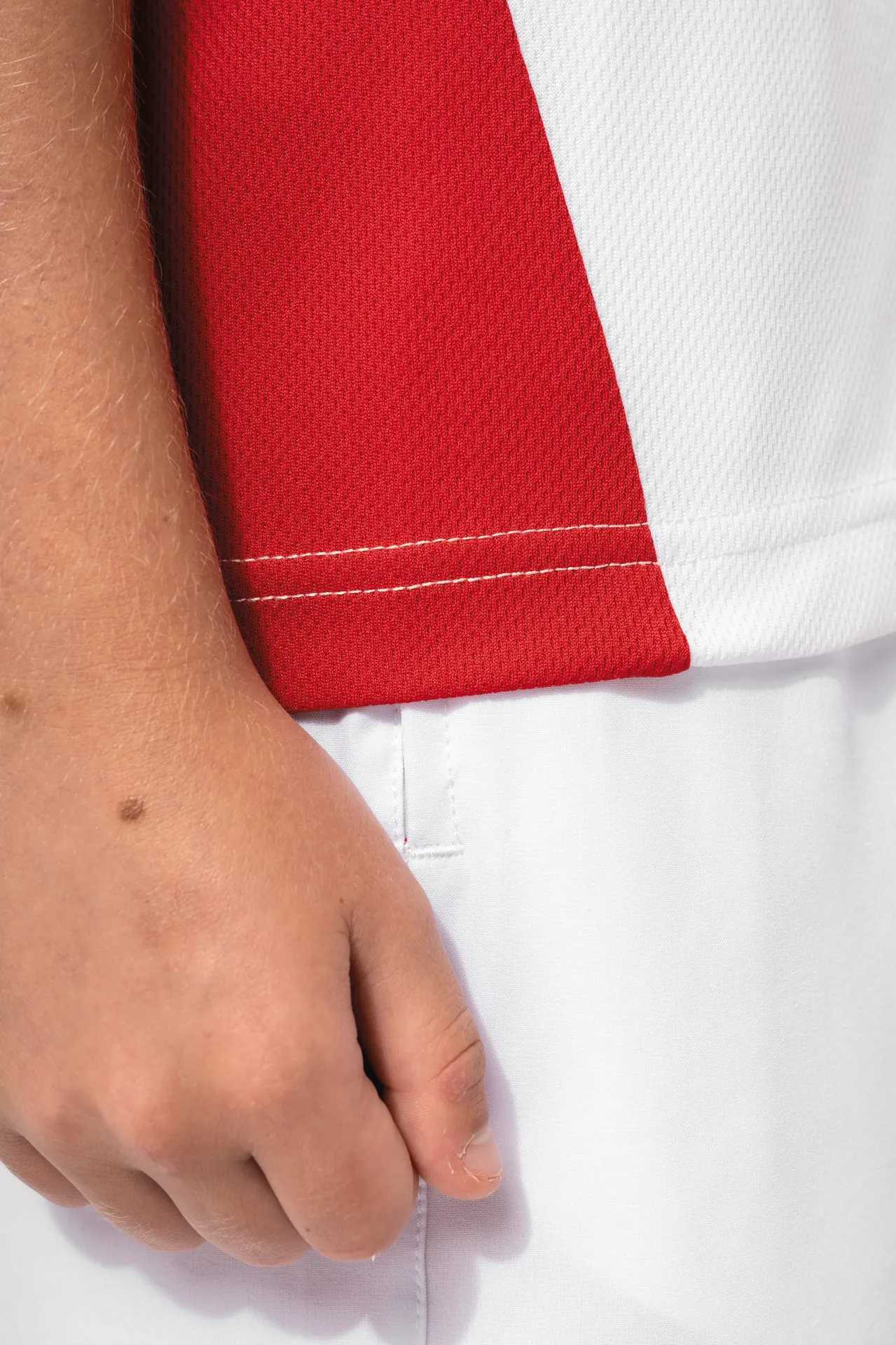 Zweifarbiges umweltfreundliches Sport-T-Shirt für Kinder