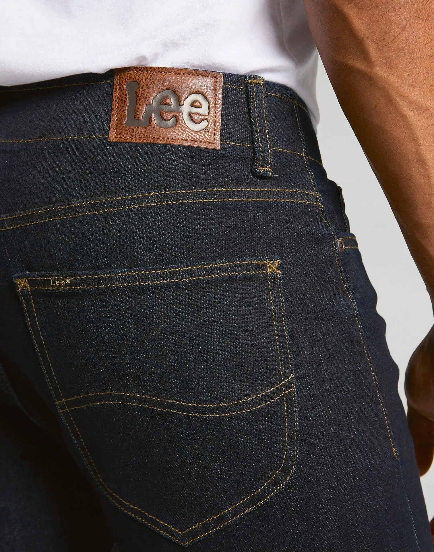 Extreme Motion Slim Fit Jeans