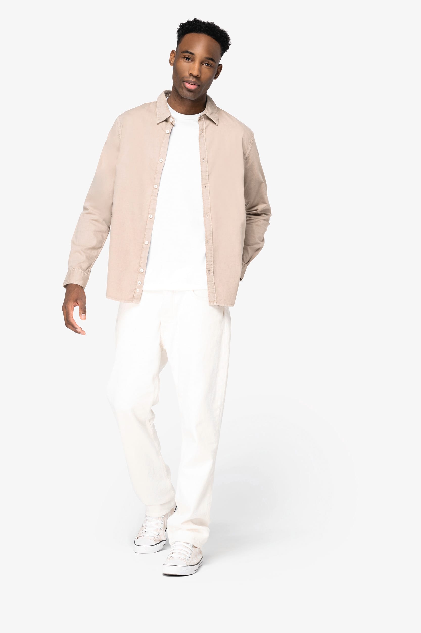 Umweltfreundliches ausgewaschenes Herrenhemd