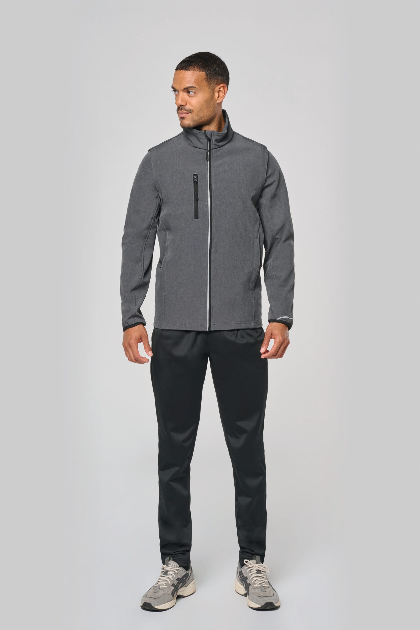 Softshelljacke mit abnehmbaren Ärmeln