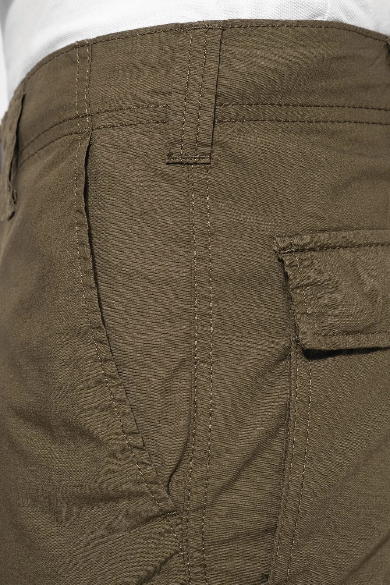 Leichte Bermuda-Hosen