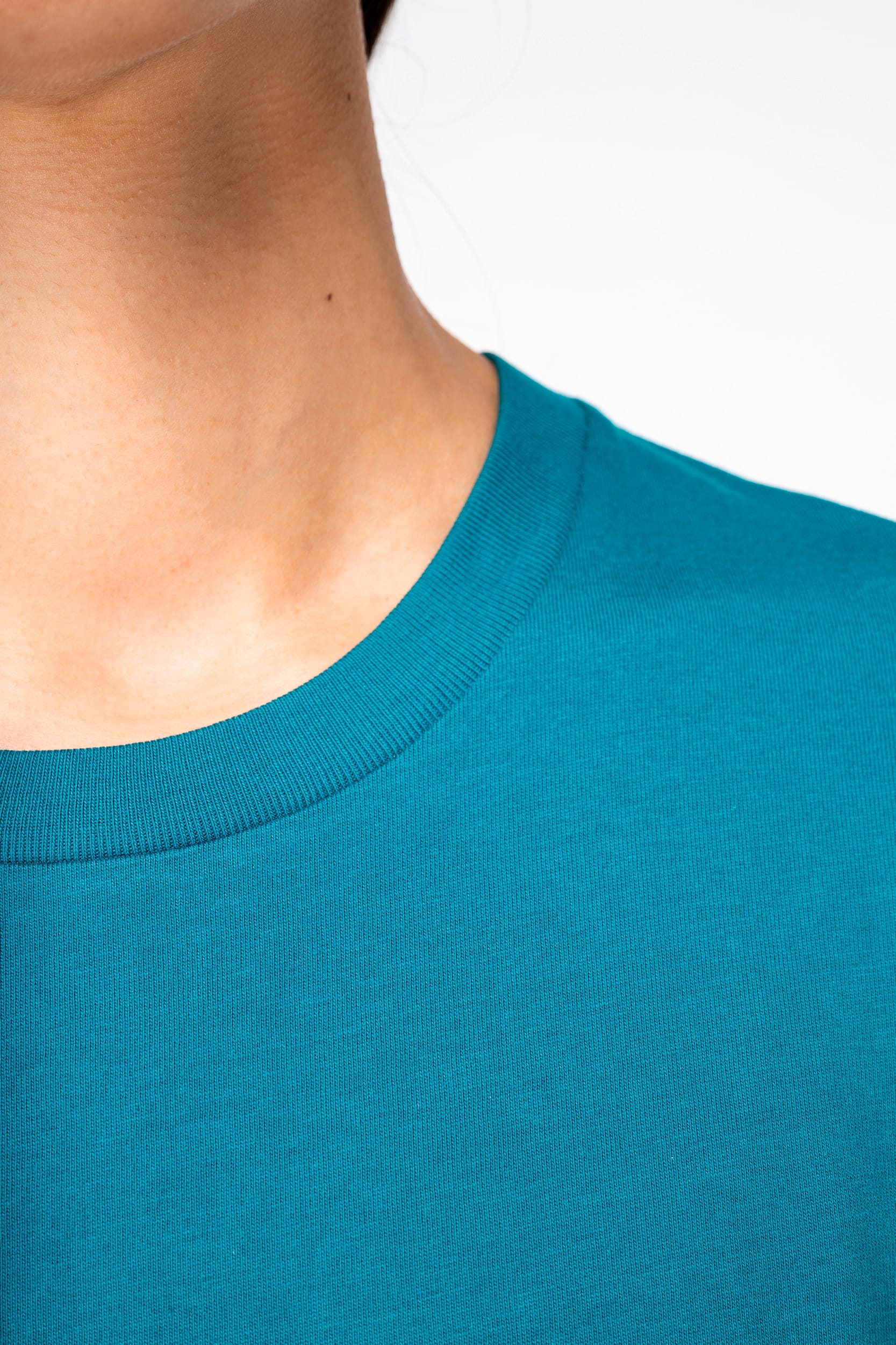 Umweltfreundliches Unisex T-Shirt mit hängenden Schultern