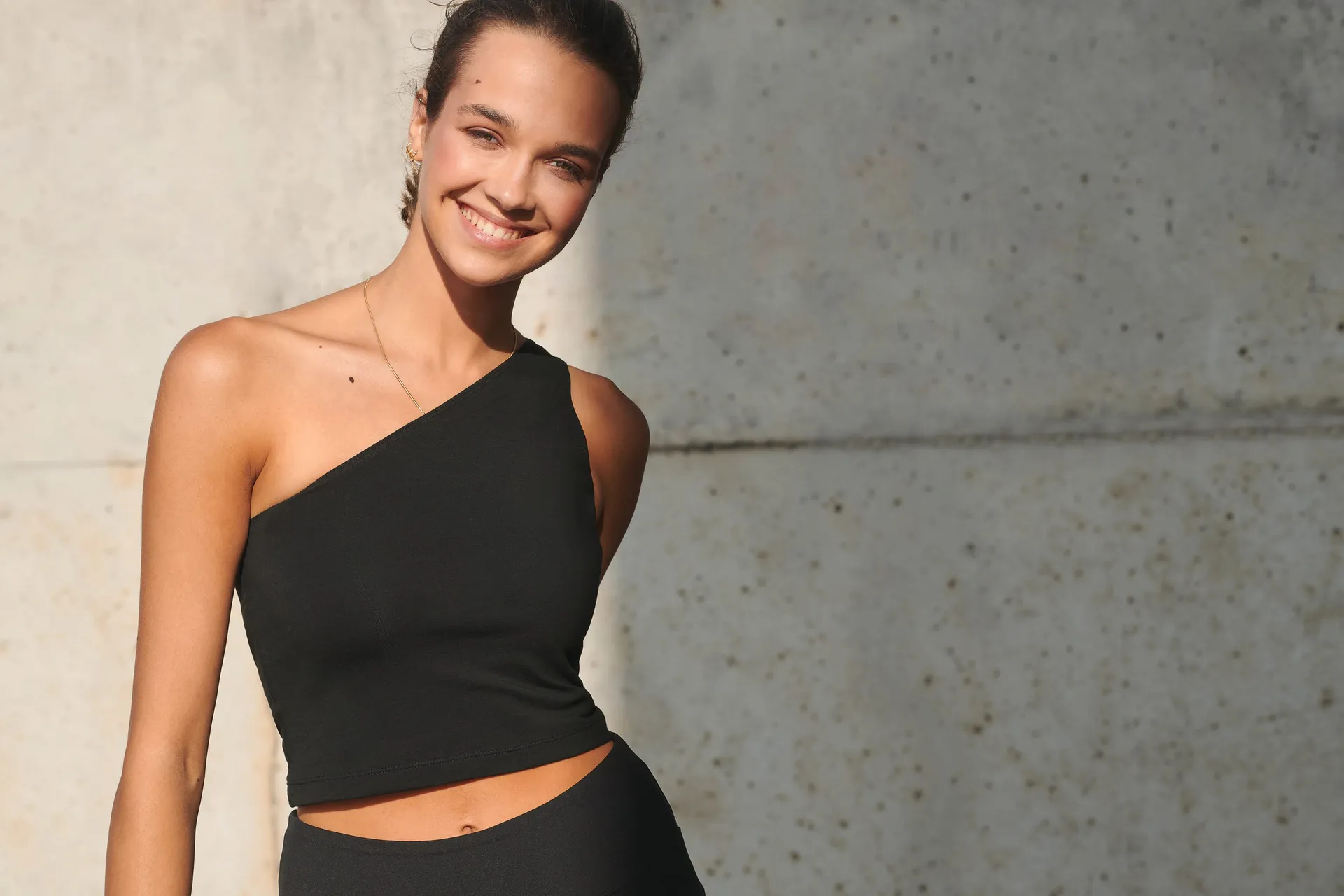 Asymmetrisches Oberteil für Damen