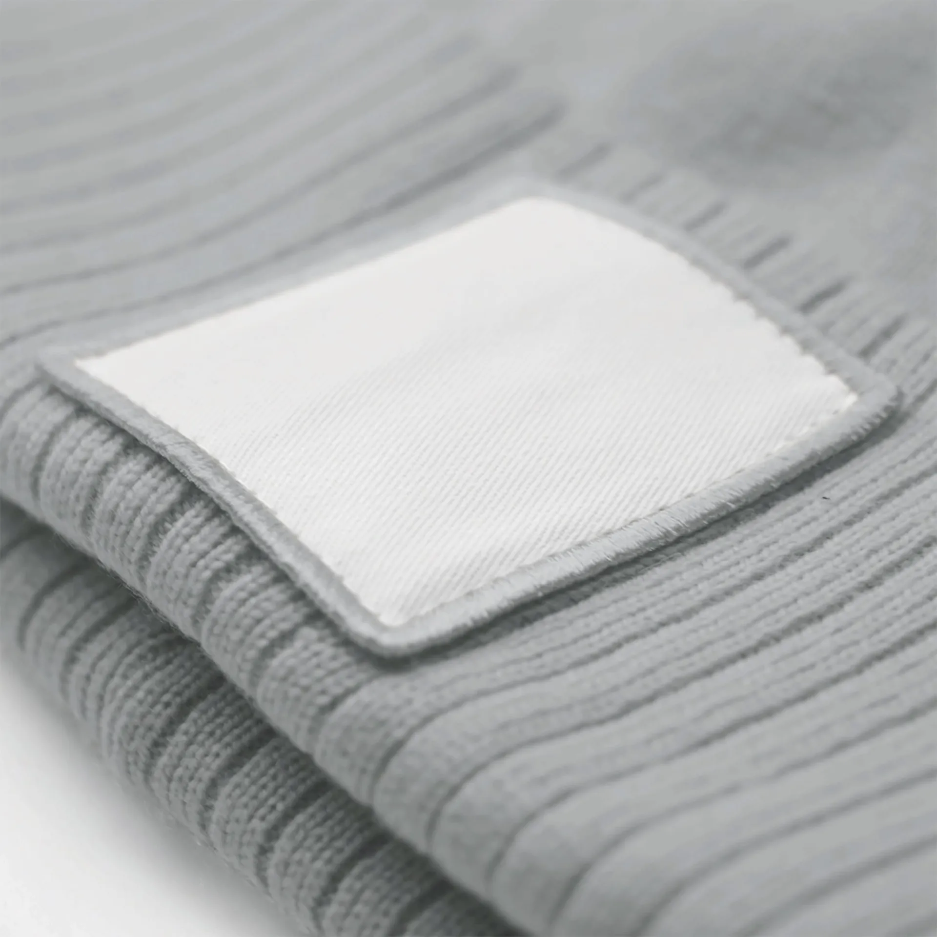 Mütze mit aufgesetztem Patch