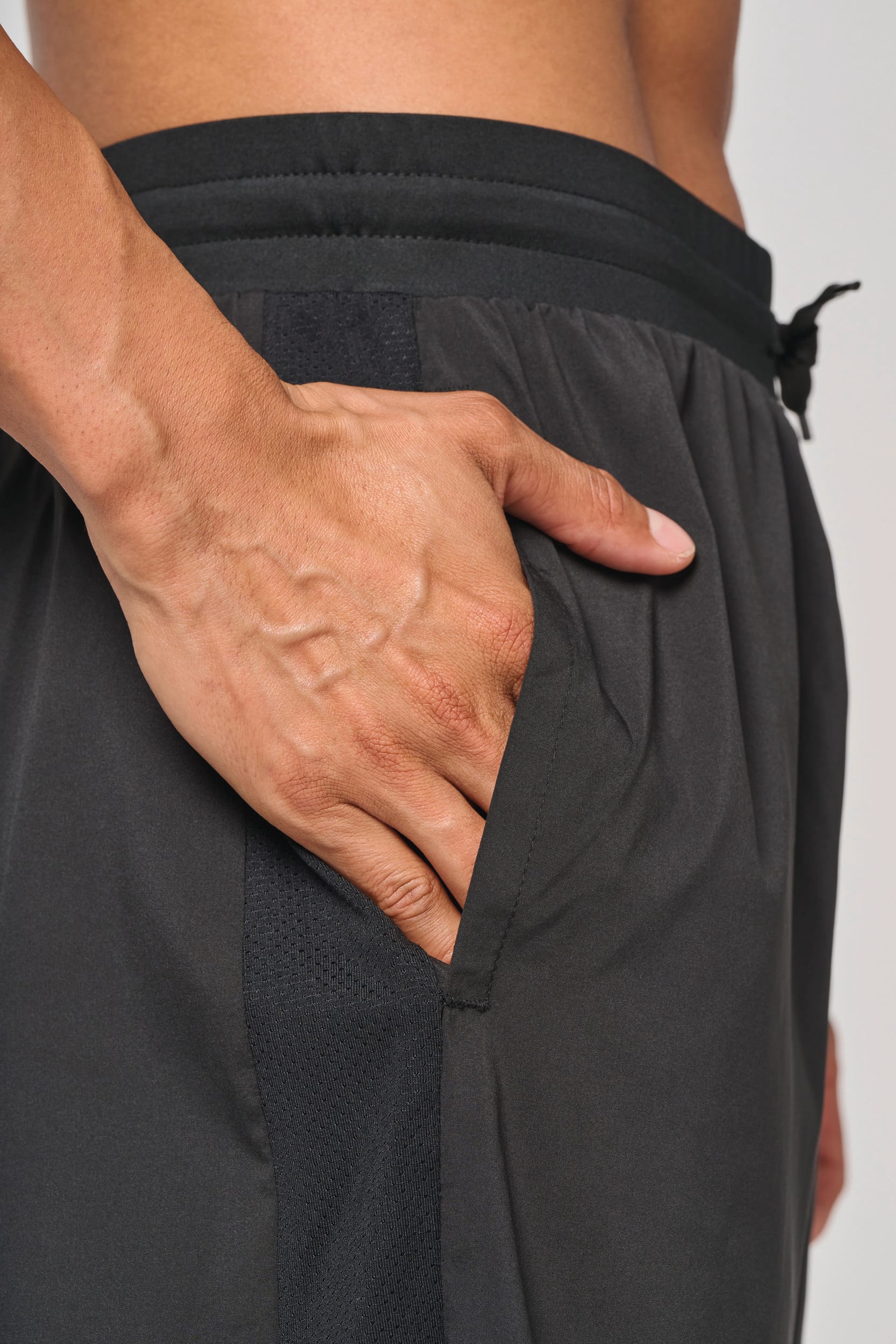 Umweltfreundliche 2-in-1-Shorts mit integrierter Untershort für Herren