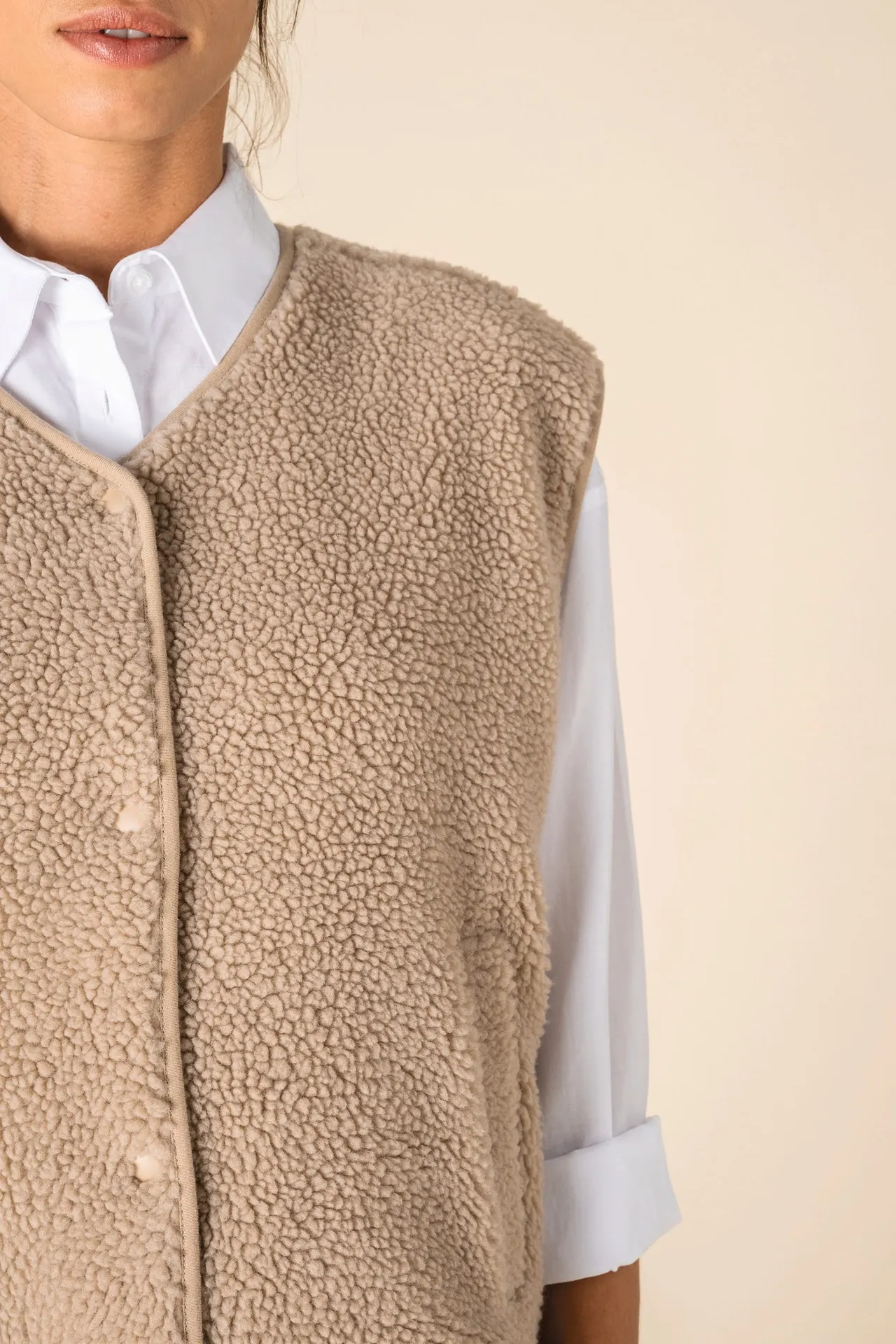 Ärmellose Sherpa-Jacke für Damen