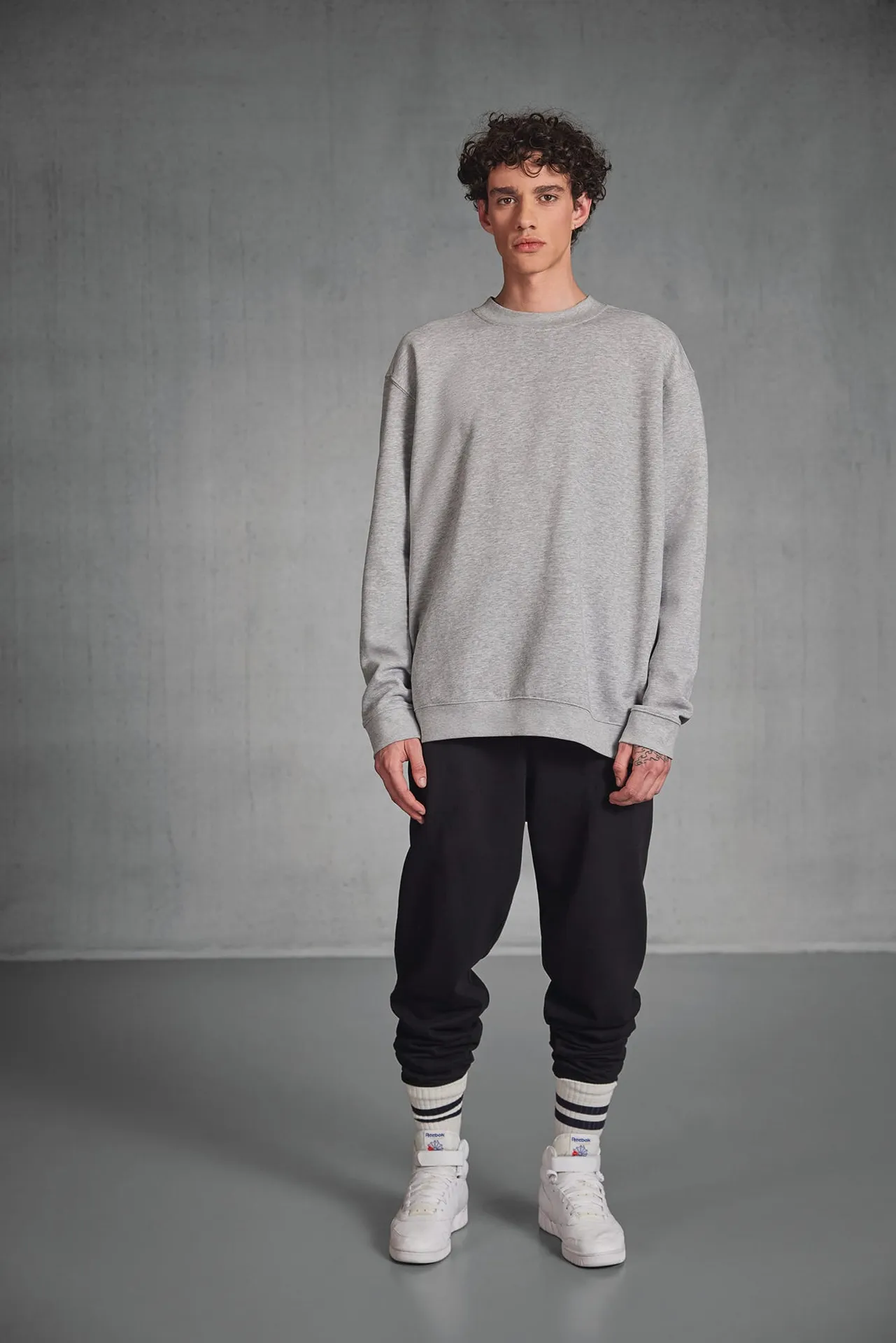 Crew Neck Sweatshirt Set In