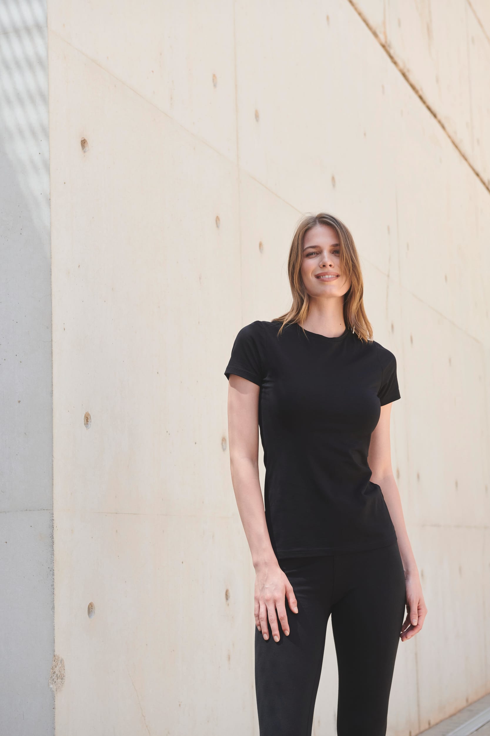 Women's Feel Good Stretch Crew Neck T-Shirt