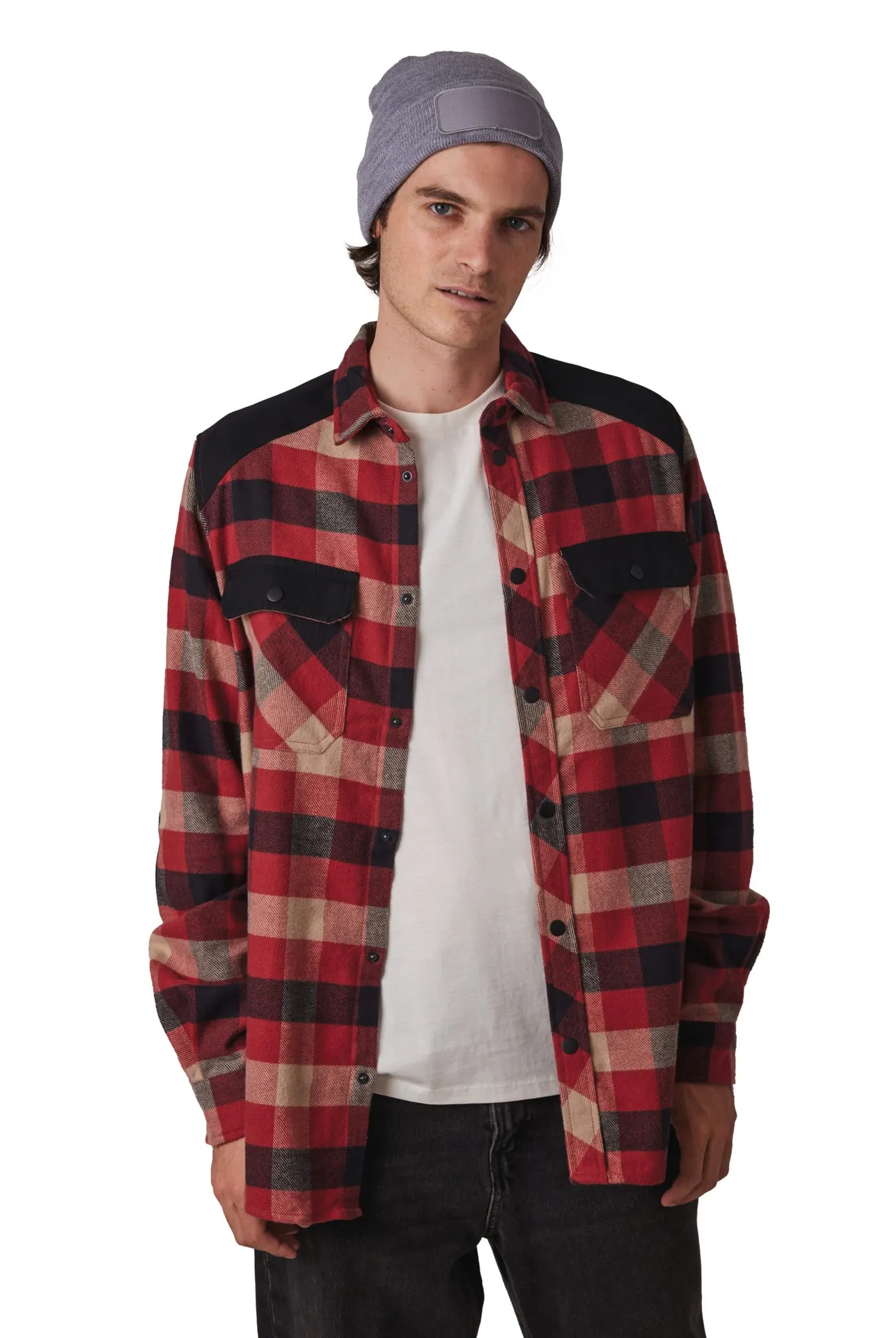 Recycelte Mütze mit Patch