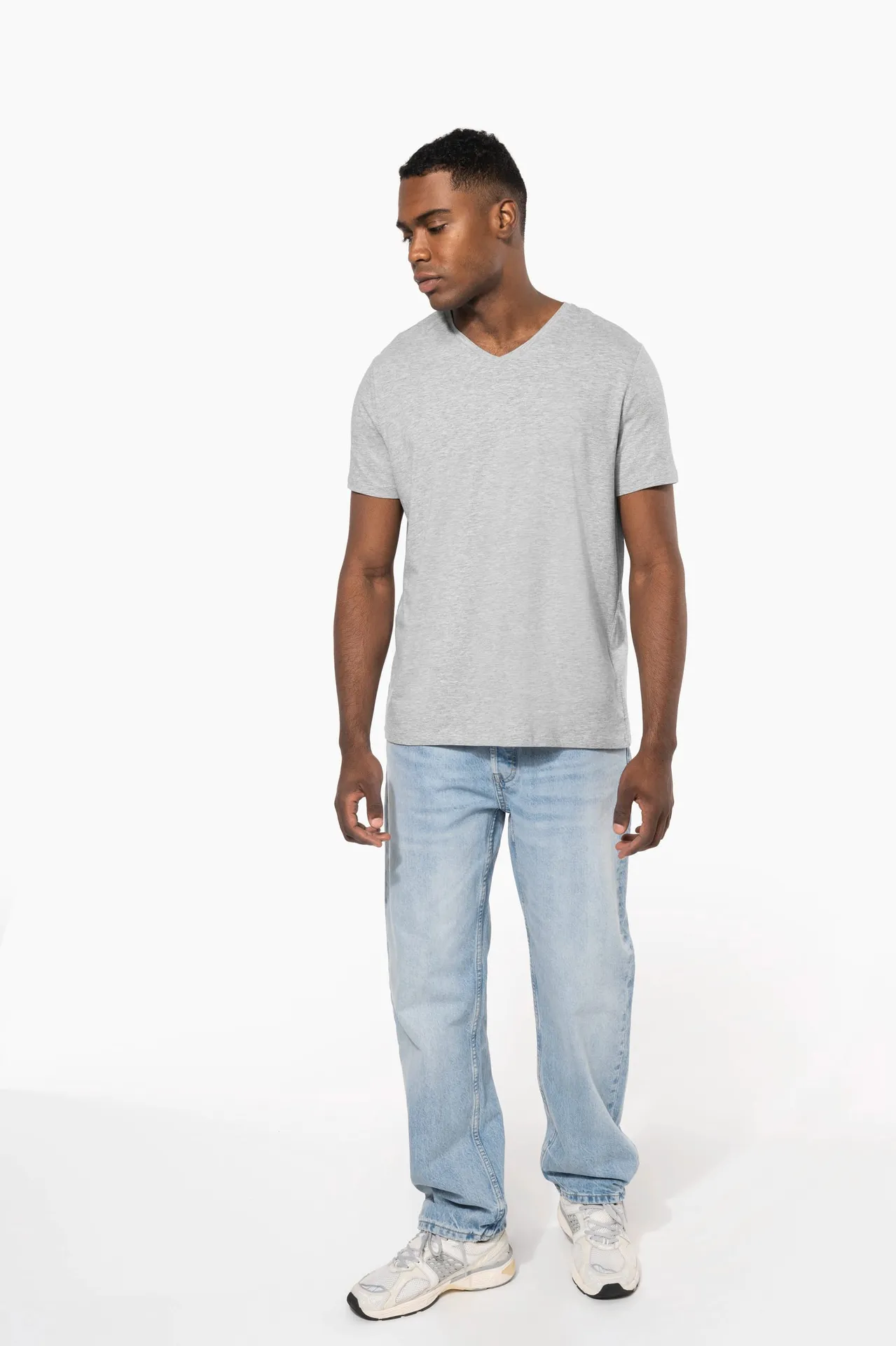 Kurzarm-T-Shirt mit V-Ausschnitt