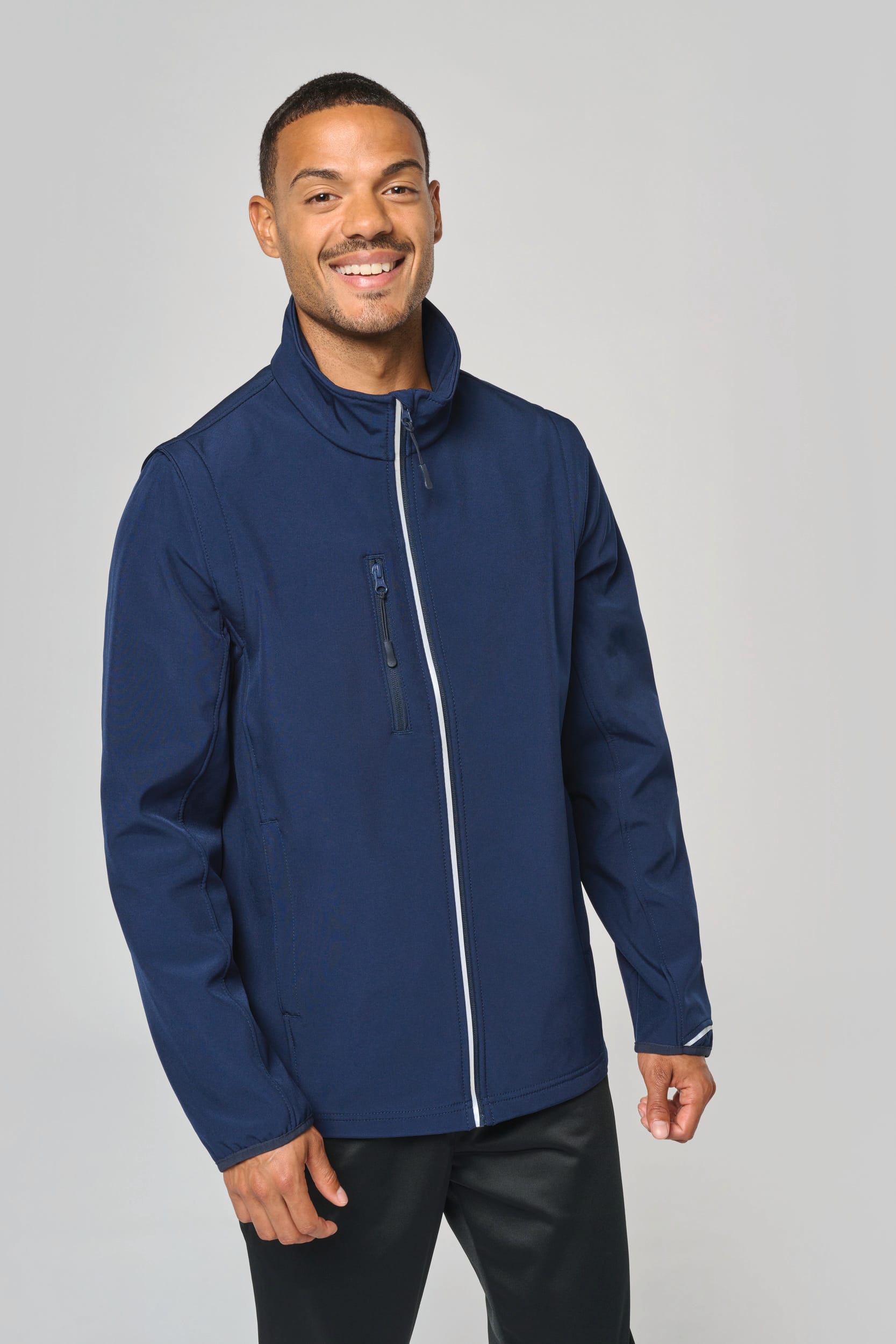 Softshelljacke mit abnehmbaren Ärmeln