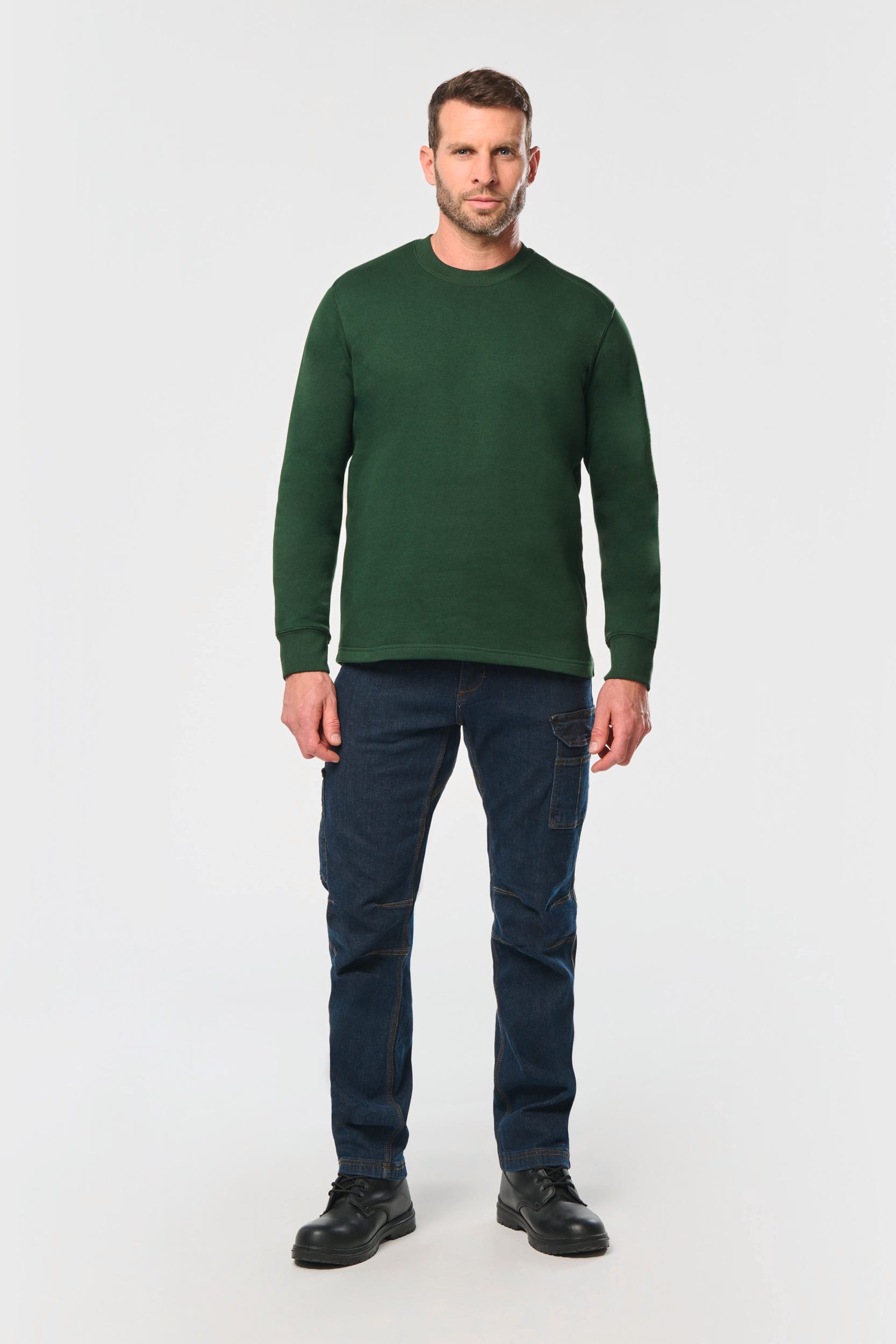 Denim-Herrenhose mit mehreren Taschen Denim-Herrenhose mit mehreren Taschen