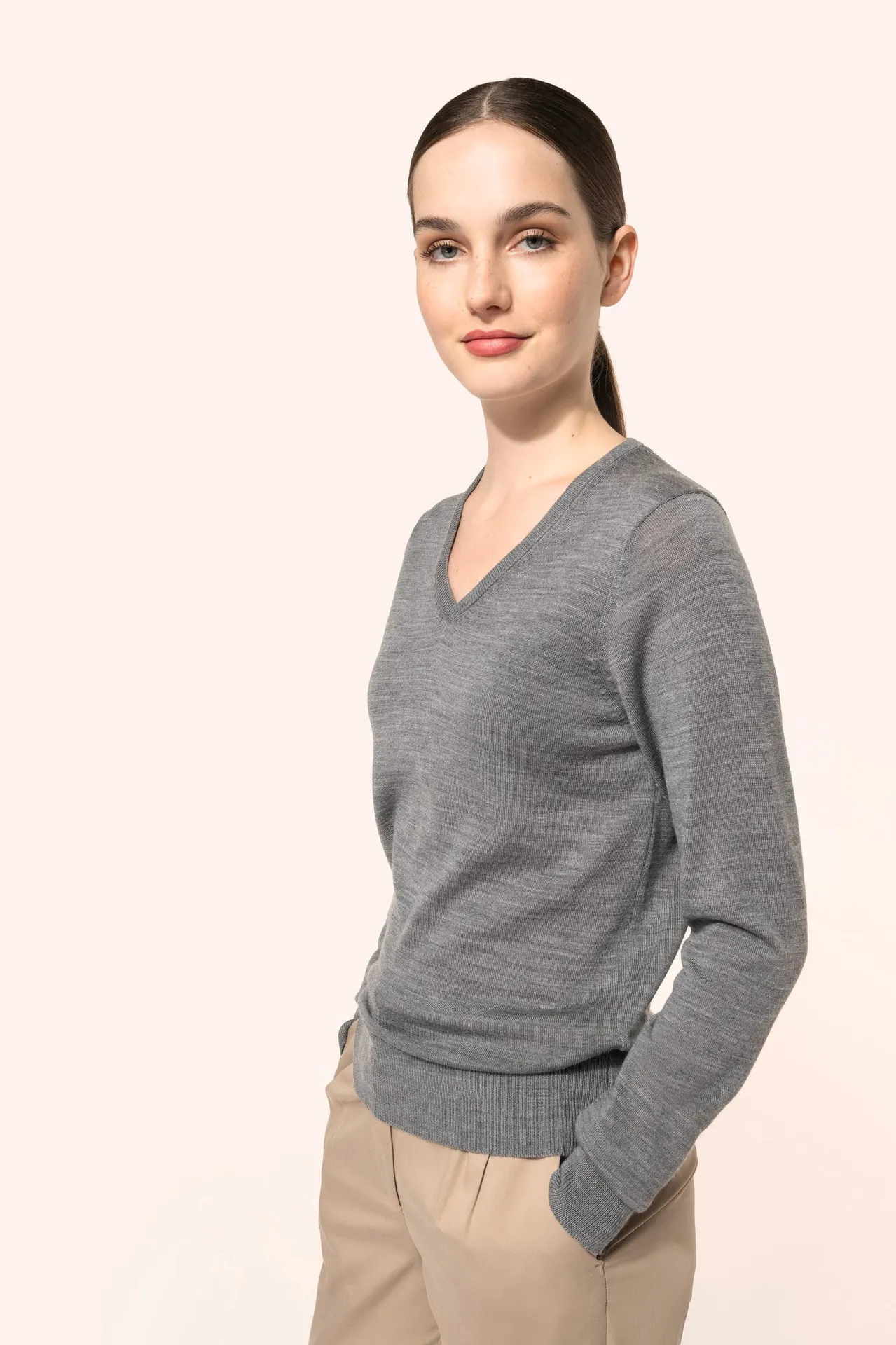 Merino-Damenpullover mit V-Ausschnitt