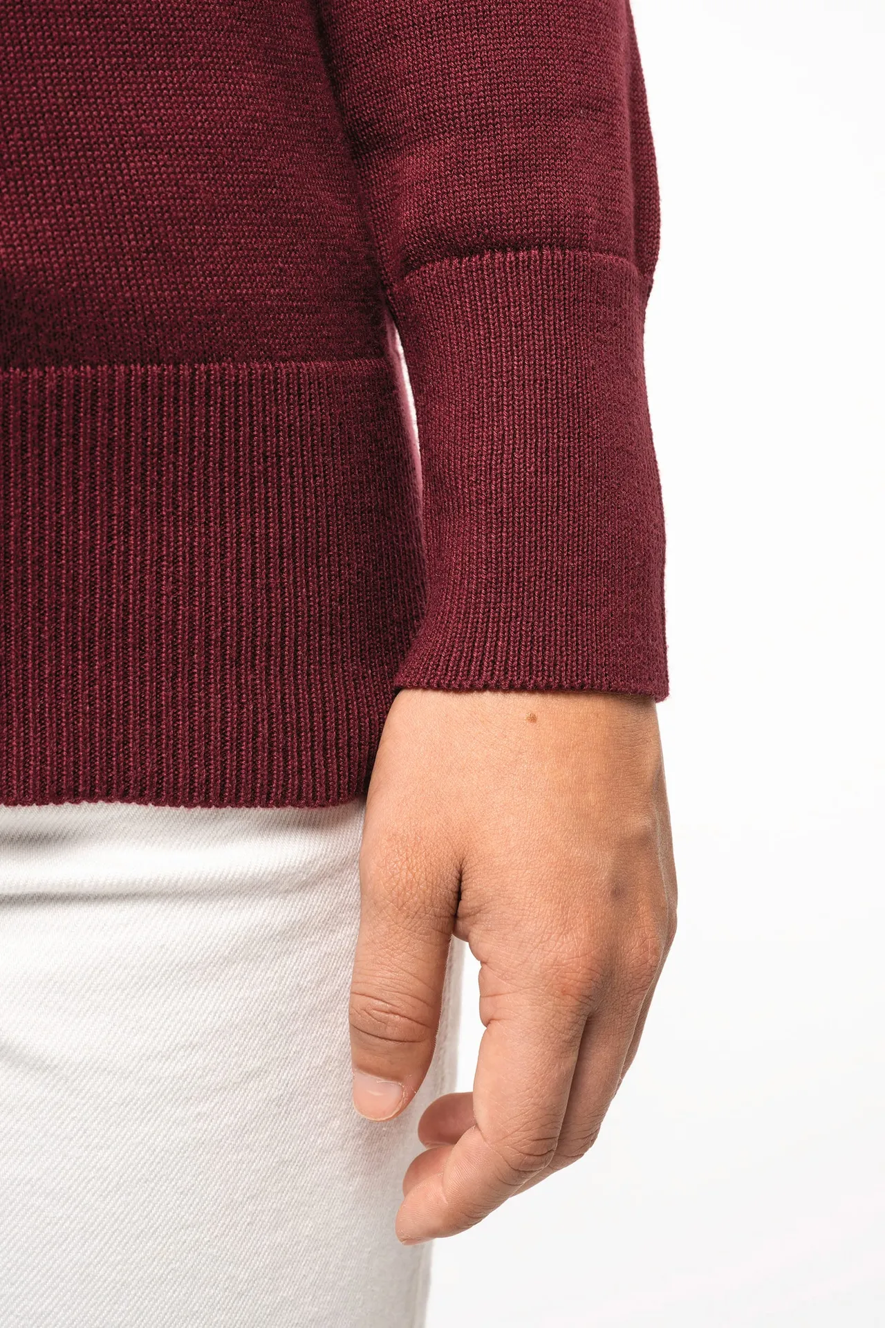 Damenpullover mit V-Ausschnitt