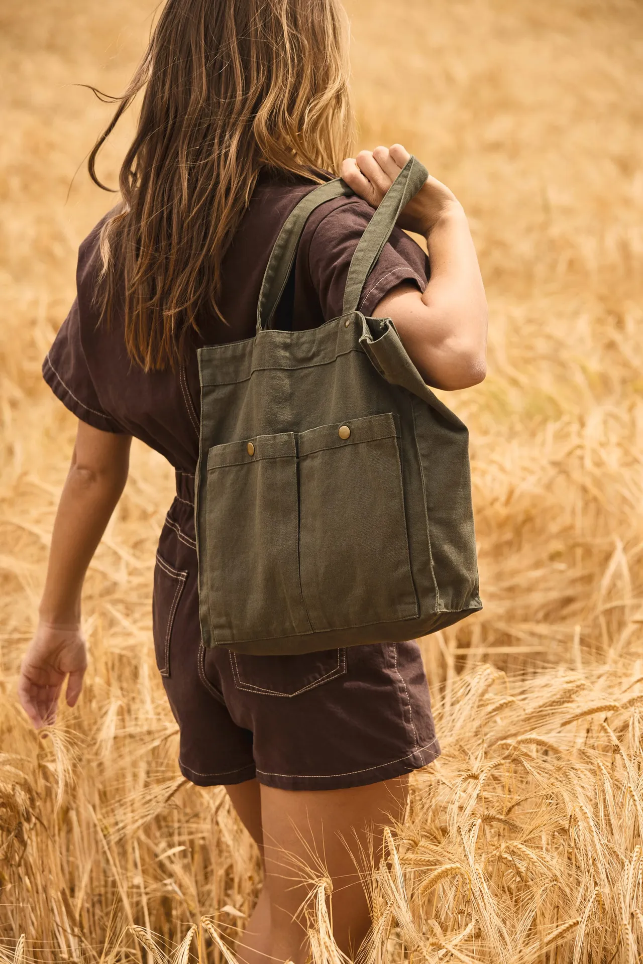 Handtasche mit doppelter Fronttasche